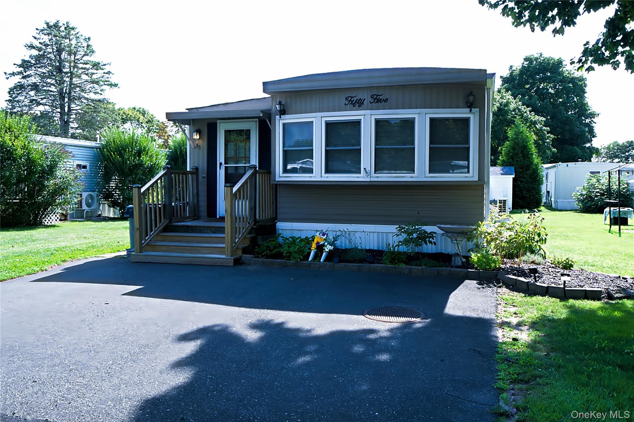 Single Family Fresh Pond Avenue  Suffolk County, NY 11933, MLS-1037046-14