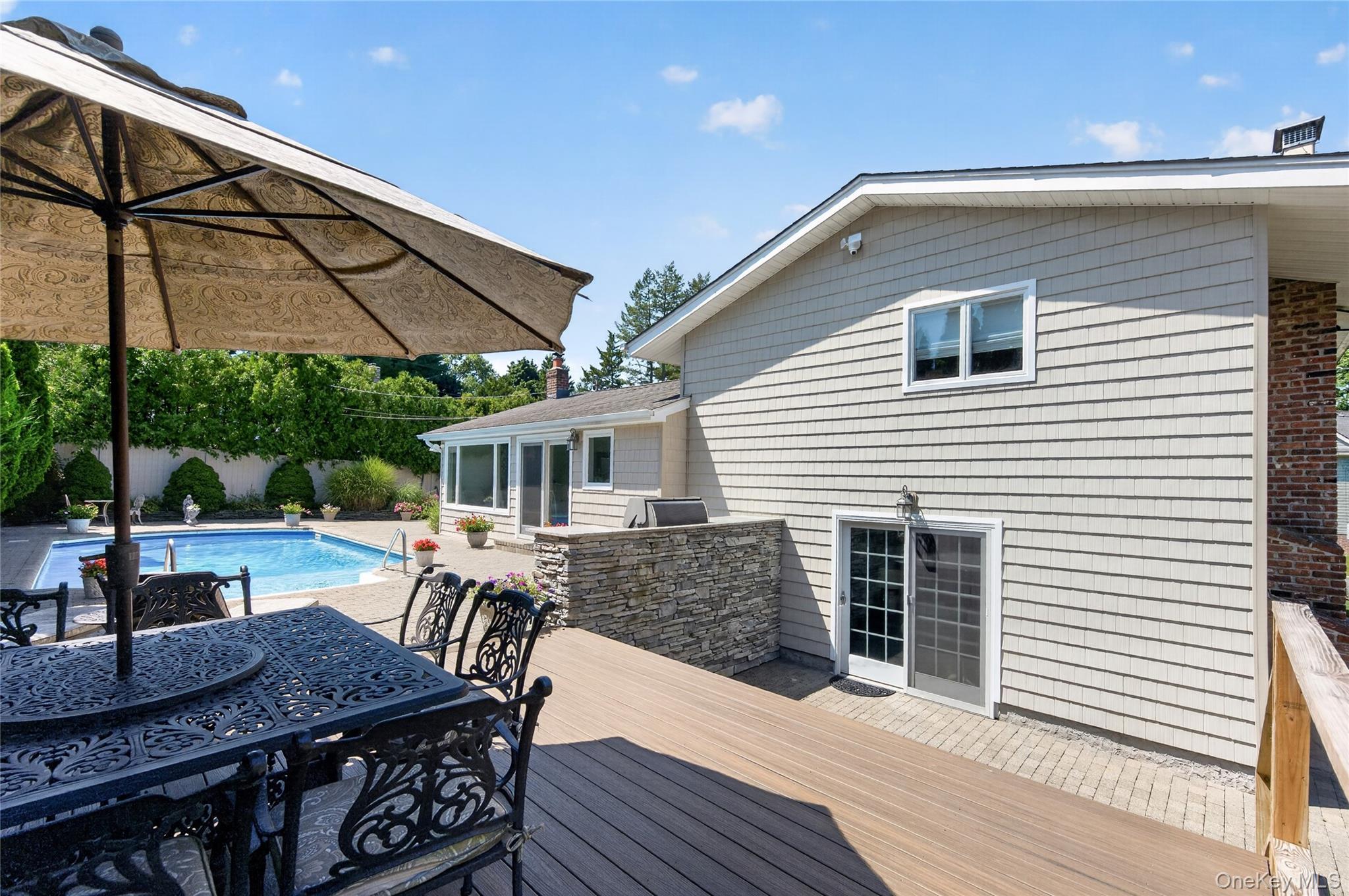 Single Family Ryan Court Nassau County, NY 11791, MLS-1037062-27