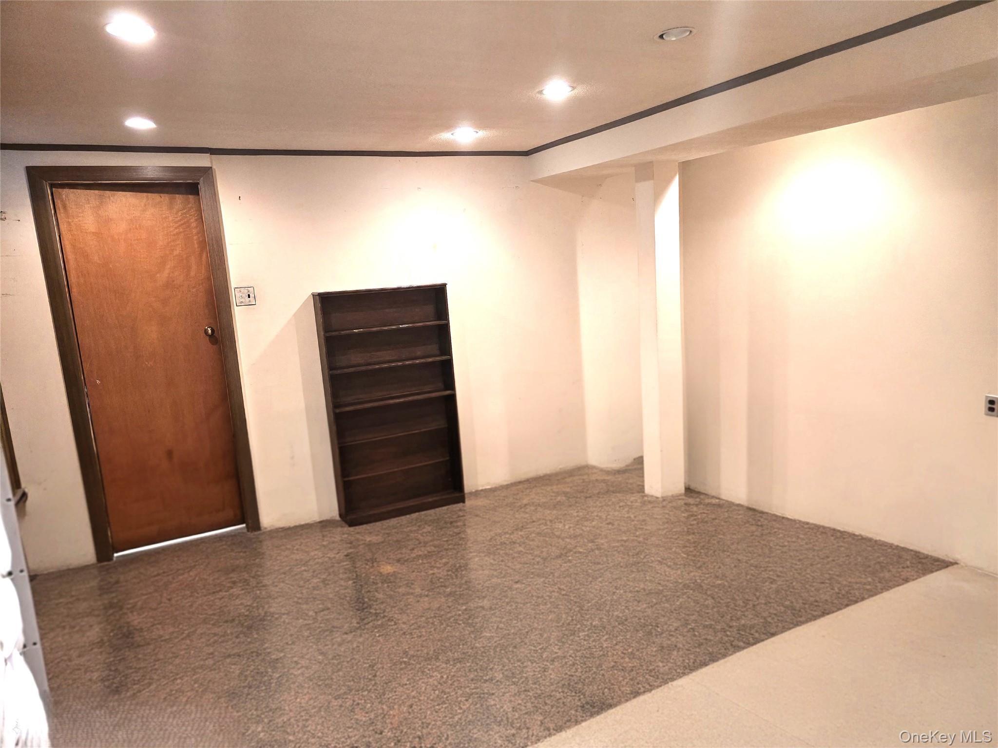 Single Family 180th Street Queens, NY 11365, MLS-1037072-16