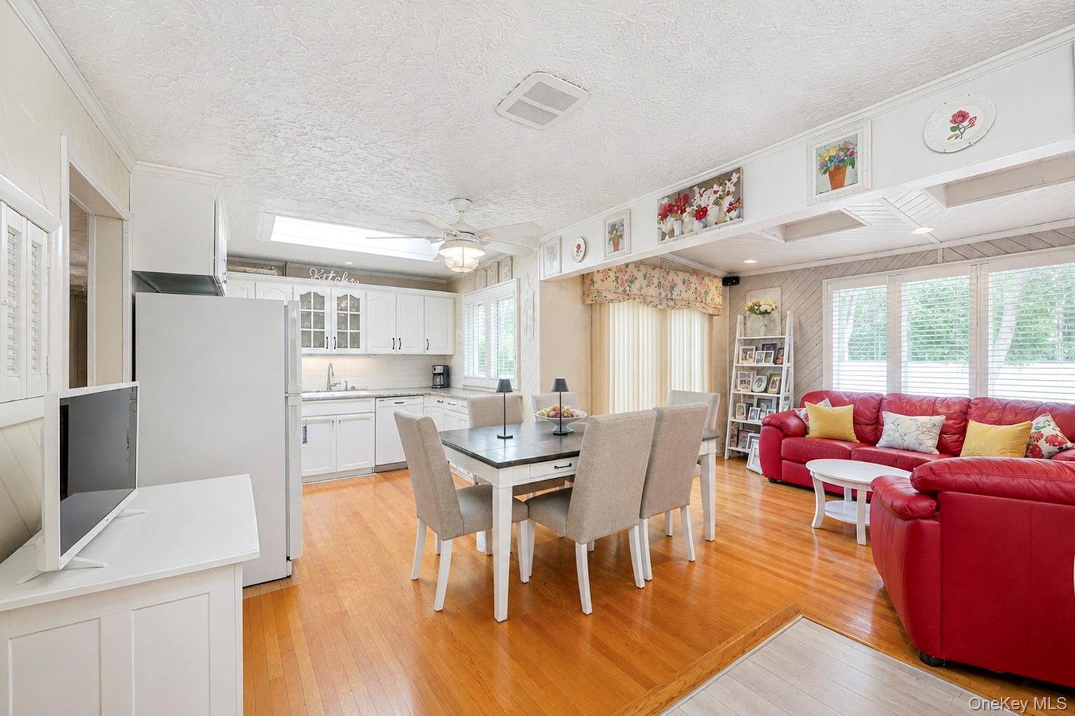 Single Family Heather Court Suffolk County, NY 11720, MLS-1037073-29