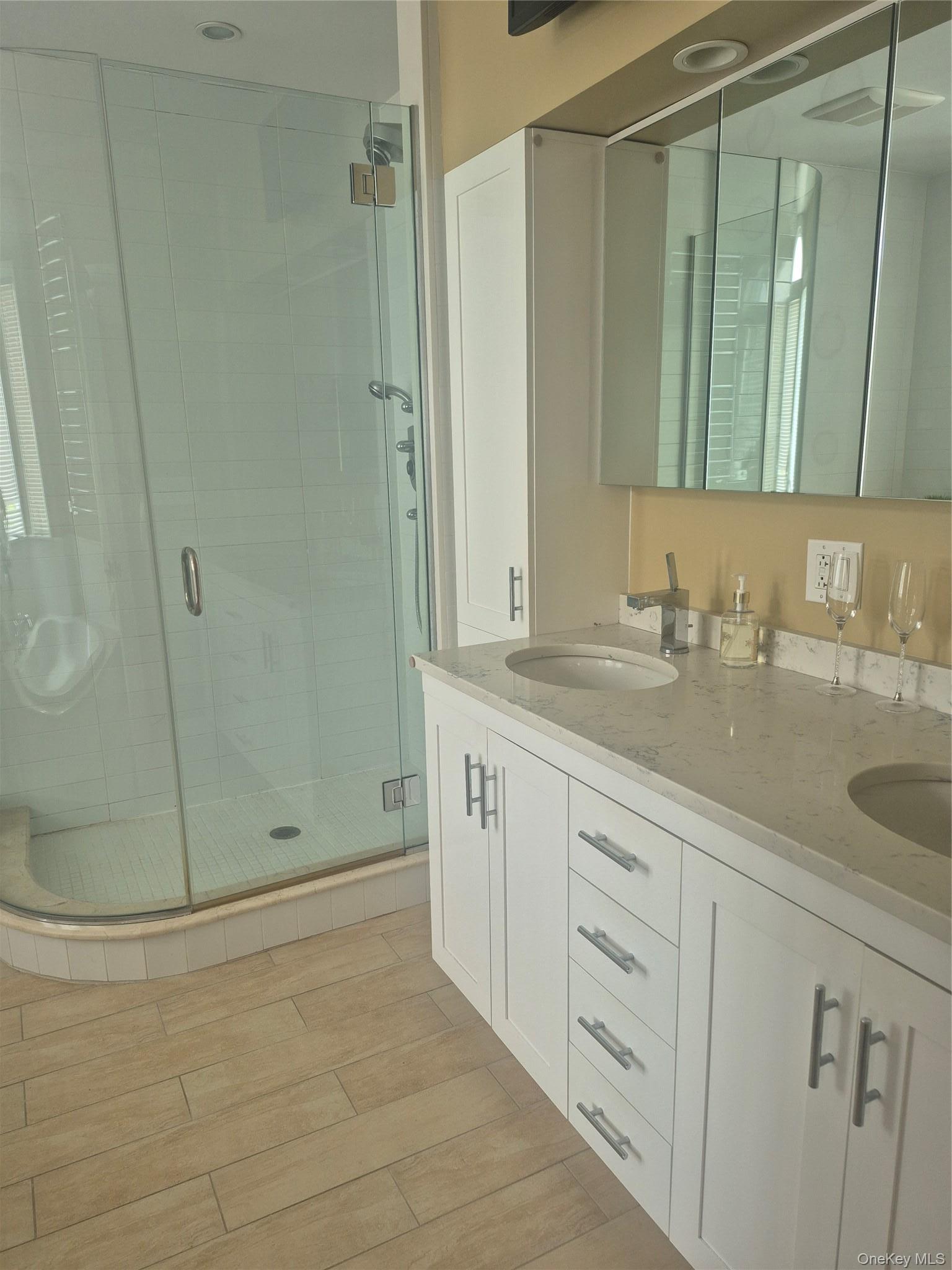Single Family 221st Street Queens, NY 11413, MLS-1037077-16