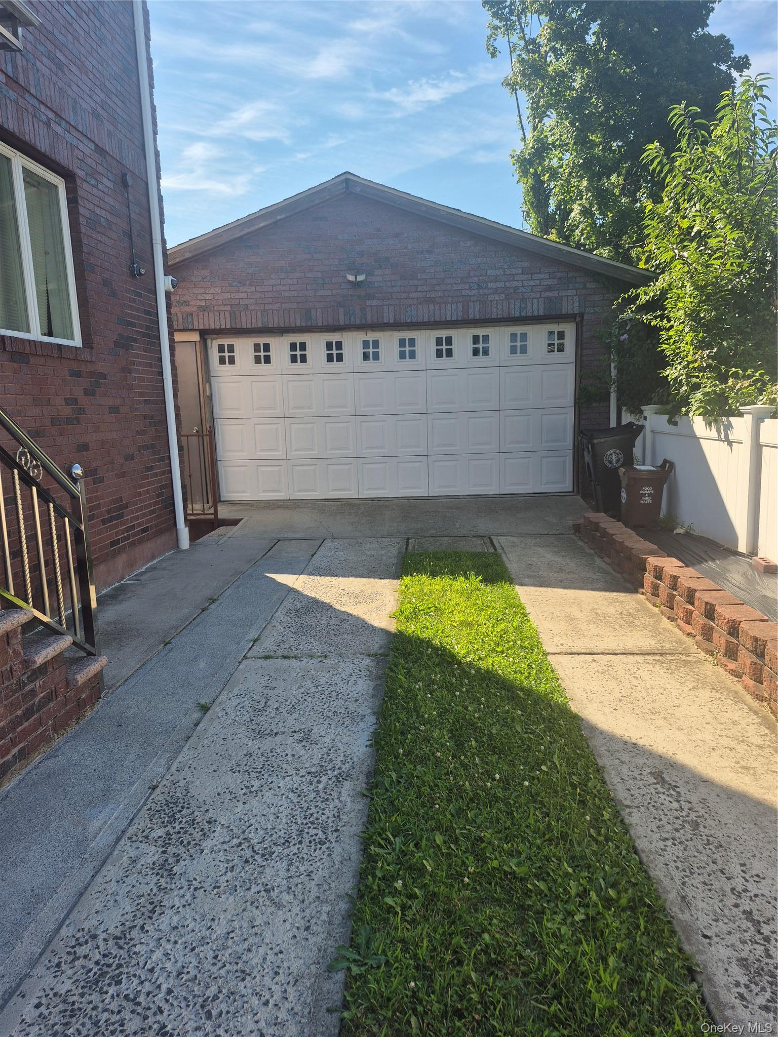 Single Family 221st Street Queens, NY 11413, MLS-1037077-23
