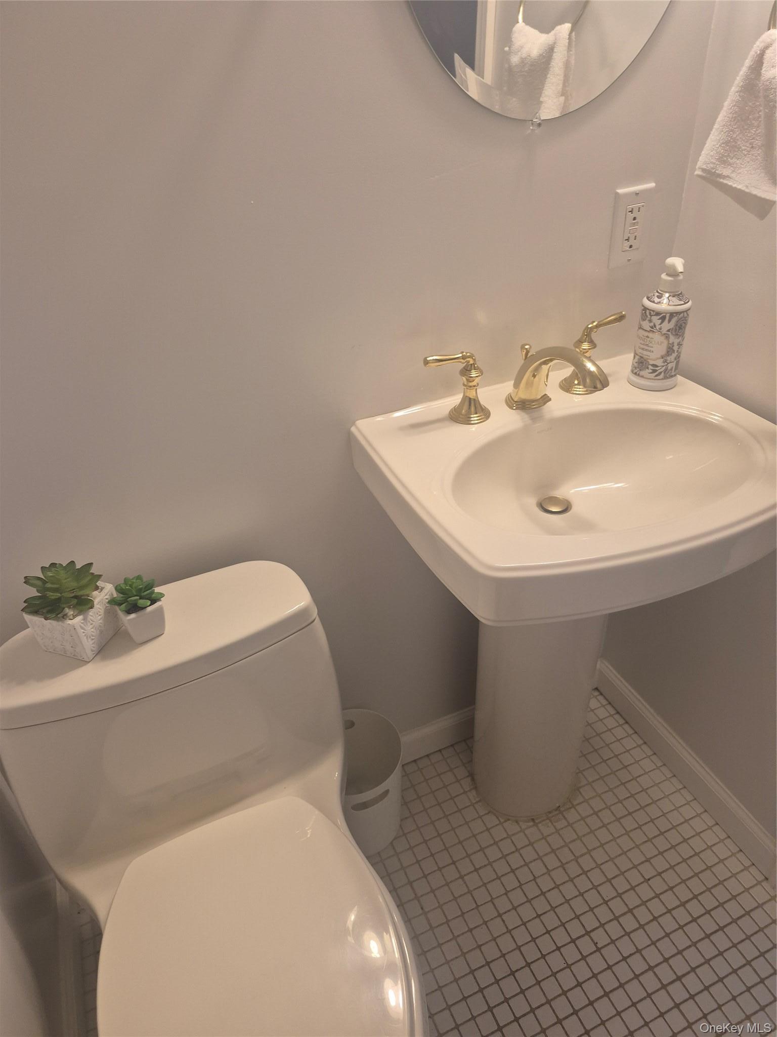 Single Family 221st Street Queens, NY 11413, MLS-1037077-7
