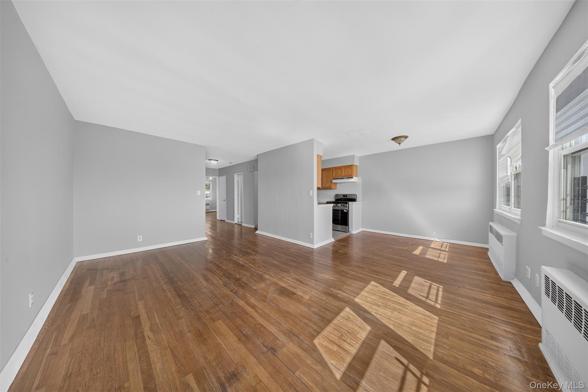 Single Family 164th Street Queens, NY 11365, MLS-1037080-2