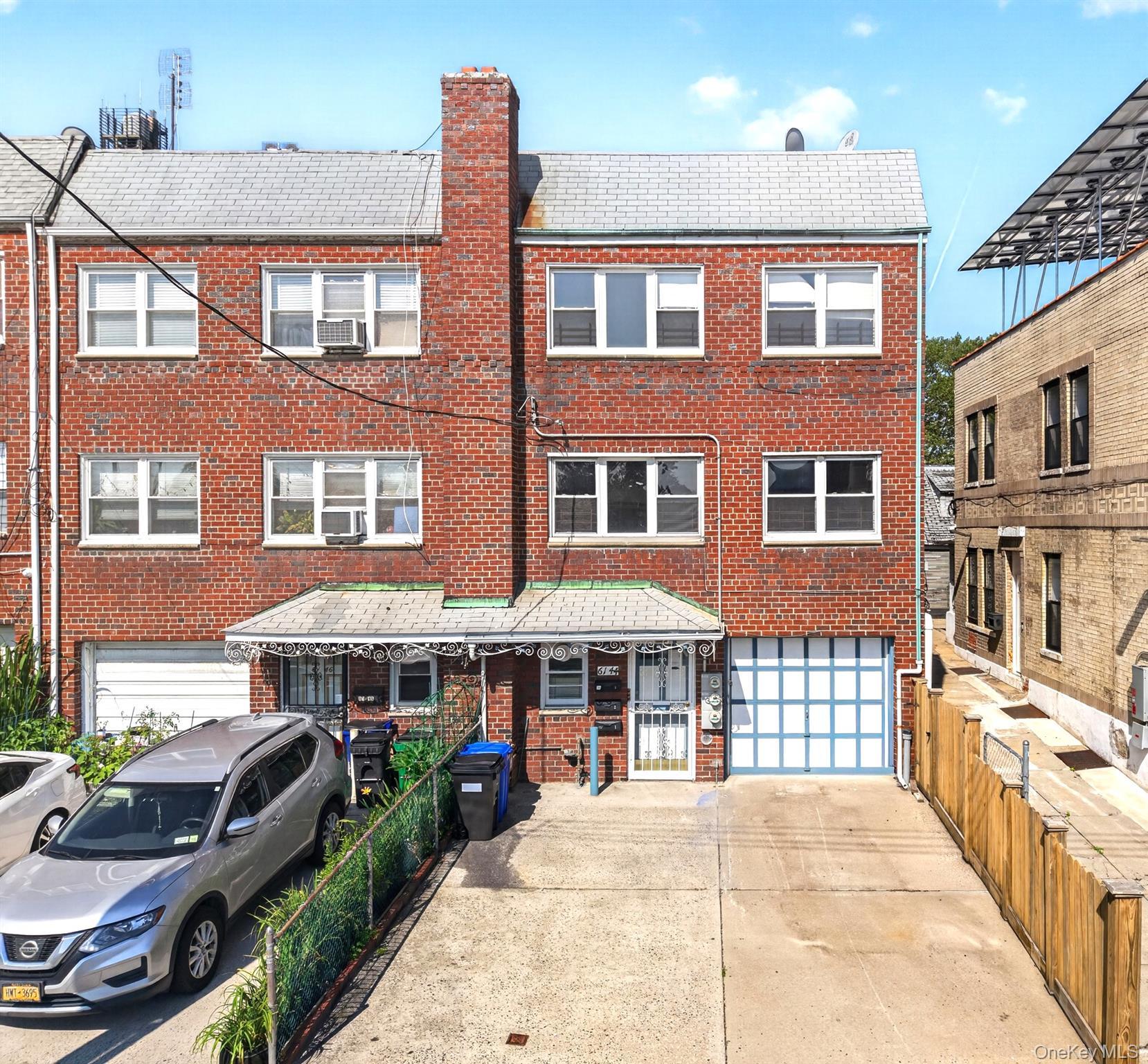 Single Family 164th Street  Queens, NY 11365, MLS-1037080-23