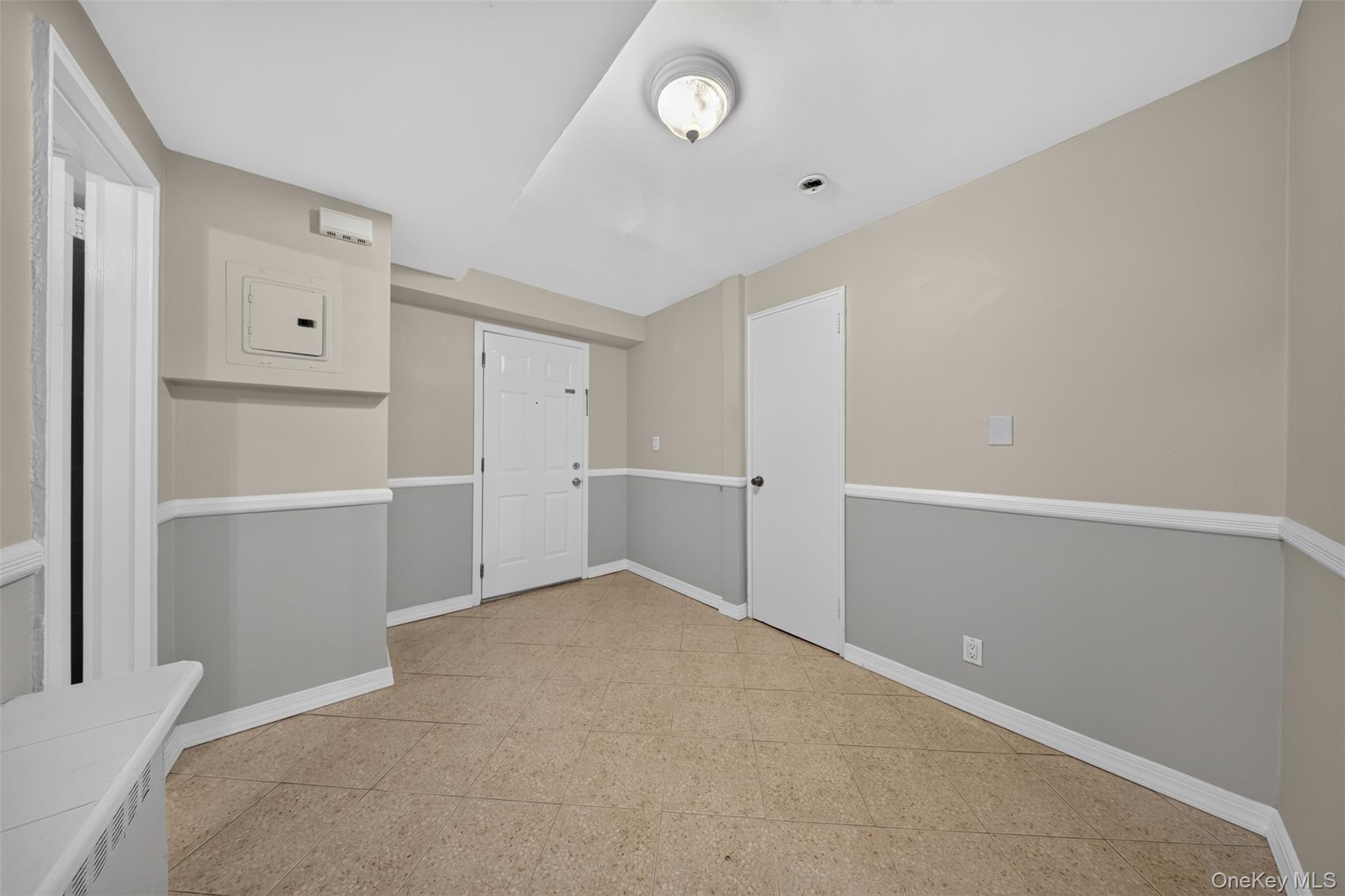 Single Family 164th Street Queens, NY 11365, MLS-1037080-9