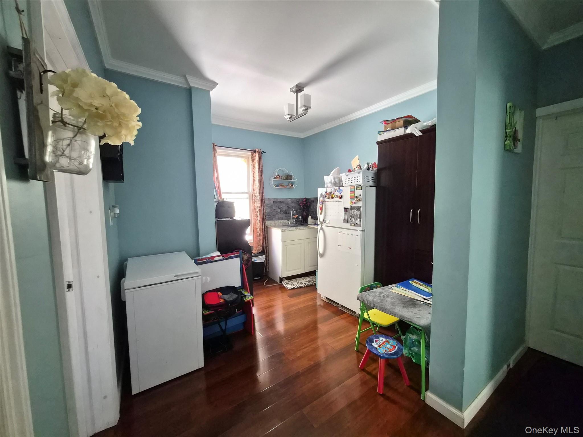 Single Family Virginia Avenue Bronx, NY 10472, MLS-1037081-11