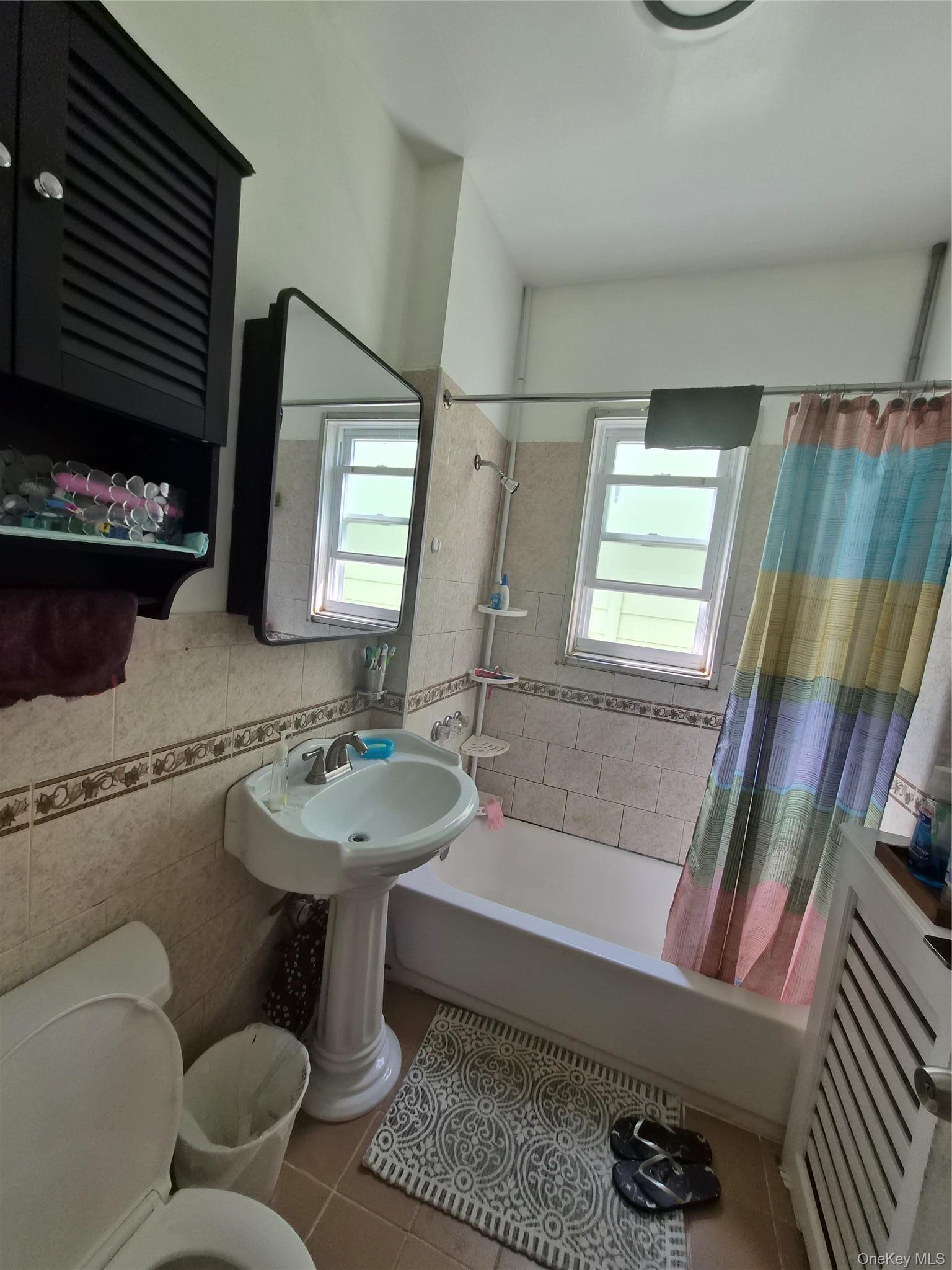 Single Family Virginia Avenue Bronx, NY 10472, MLS-1037081-16