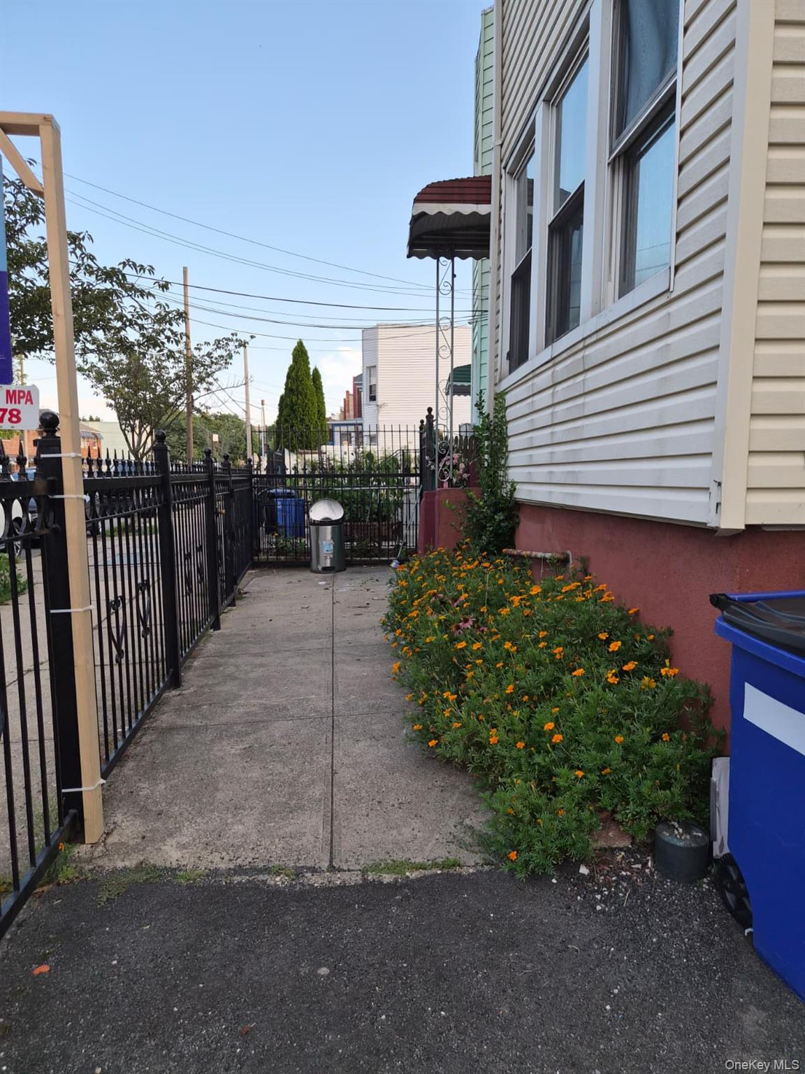 Single Family Virginia Avenue Bronx, NY 10472, MLS-1037081-3