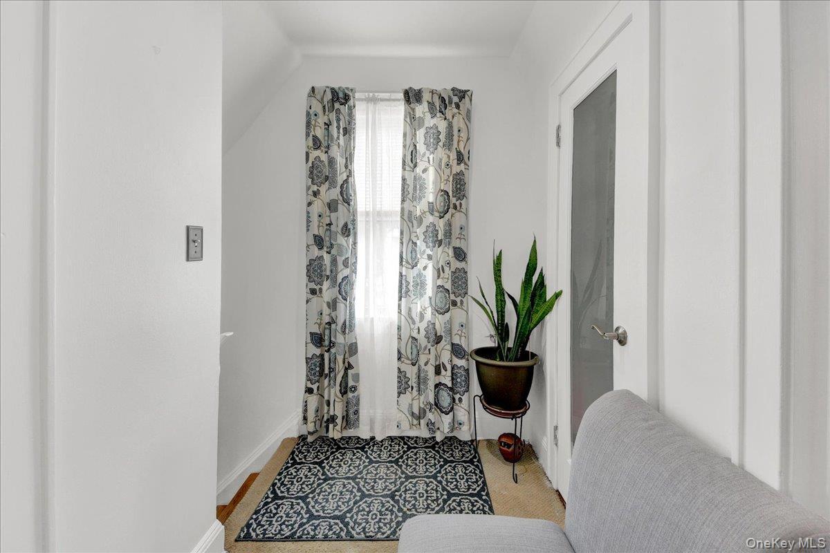Single Family Wissman Avenue Bronx, NY 10465, MLS-1037106-14