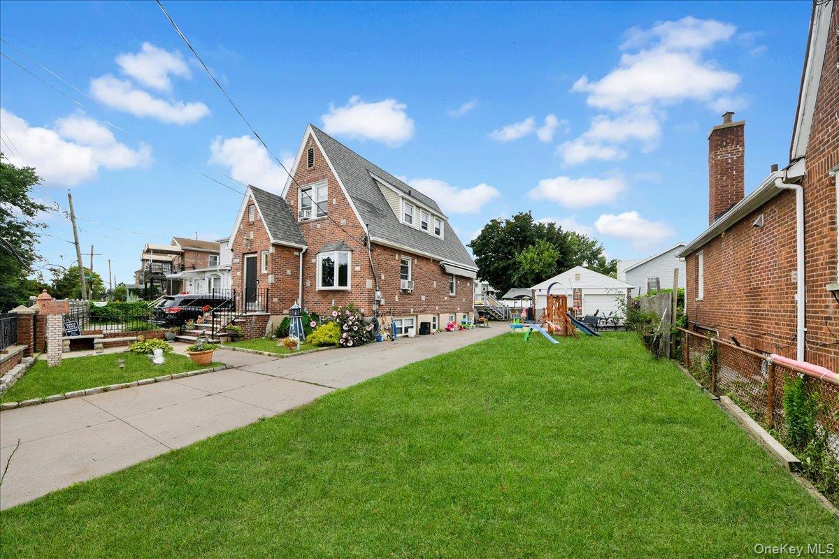 Single Family Wissman Avenue Bronx, NY 10465, MLS-1037106-2