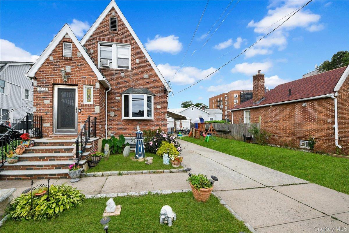 Single Family Wissman Avenue Bronx, NY 10465, MLS-1037106-4