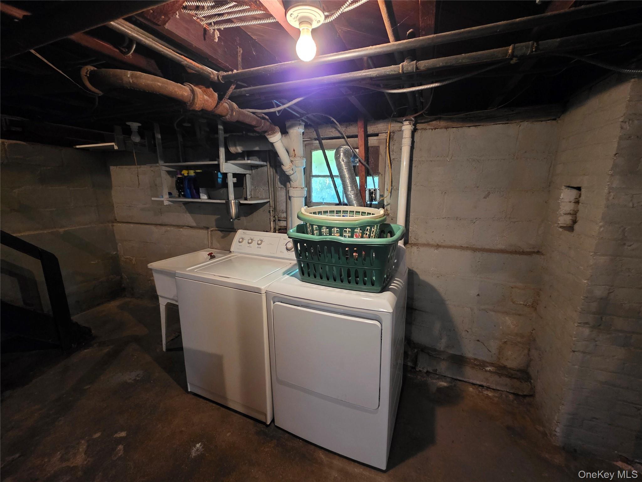 Single Family Minnieford Avenue  Bronx, NY 10464, MLS-1037128-11