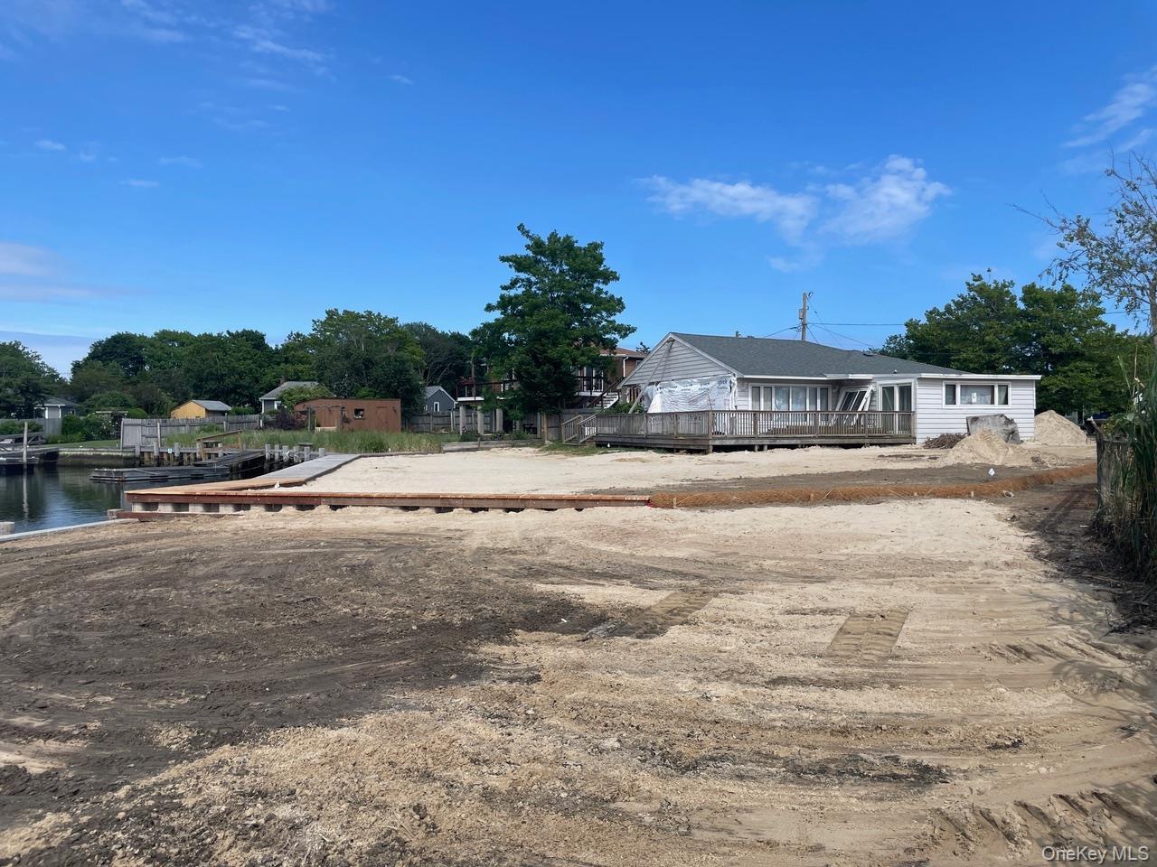 Single Family Seatuck Lane Suffolk County, NY 11941, MLS-1037131-3