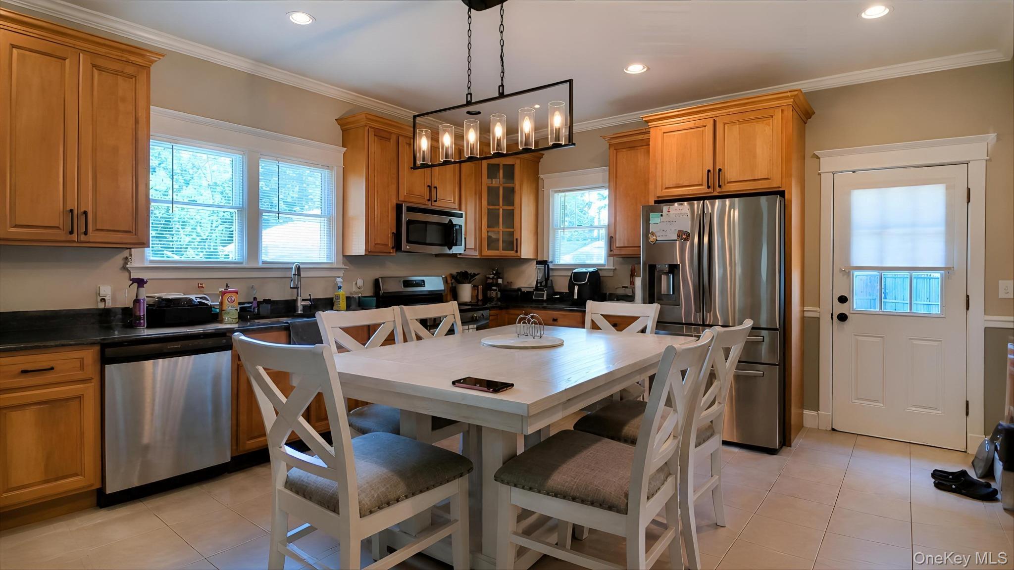 Single Family Beaver Drive Suffolk County, NY 11951, MLS-1037137-10