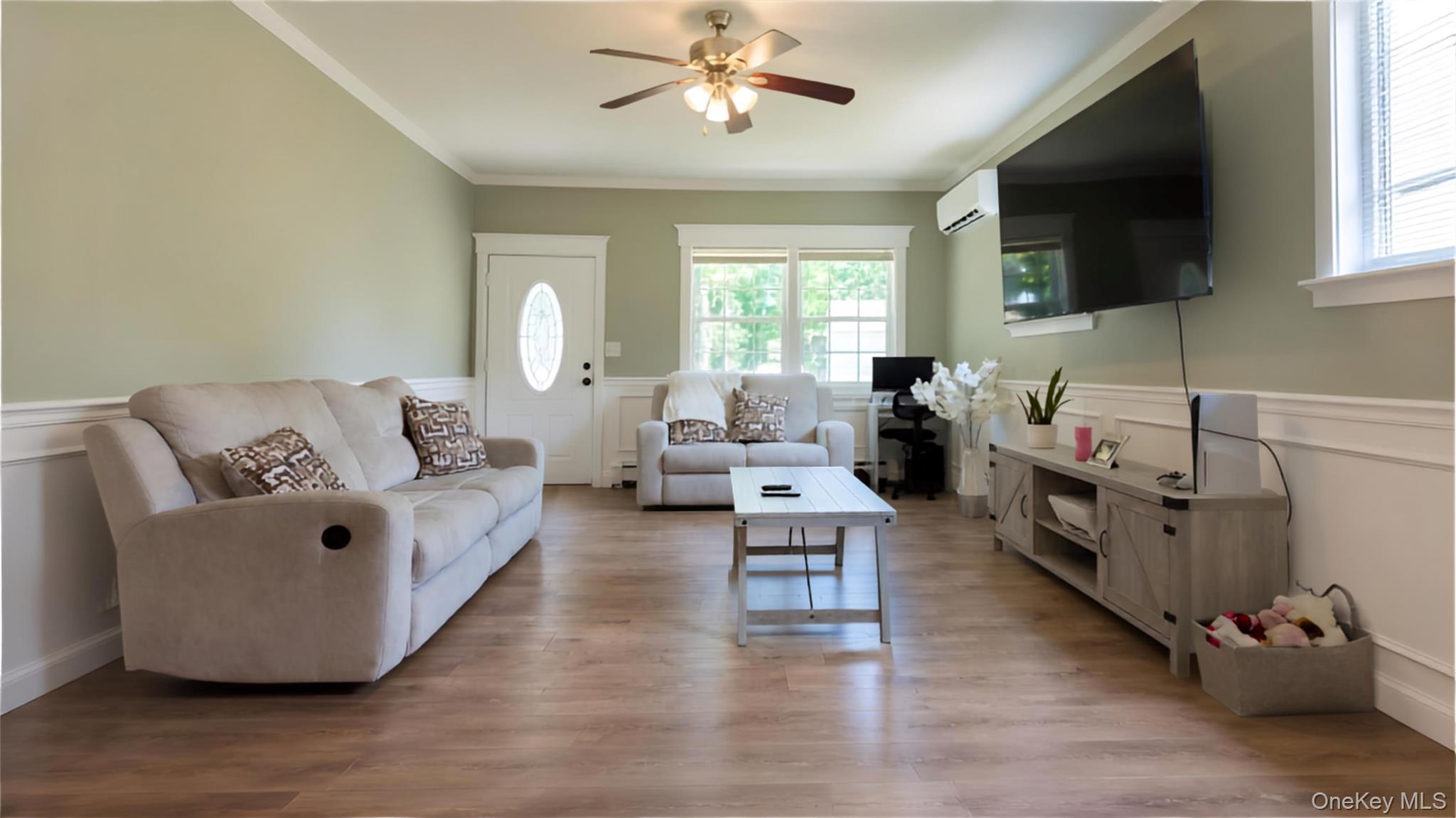 Single Family Beaver Drive Suffolk County, NY 11951, MLS-1037137-5