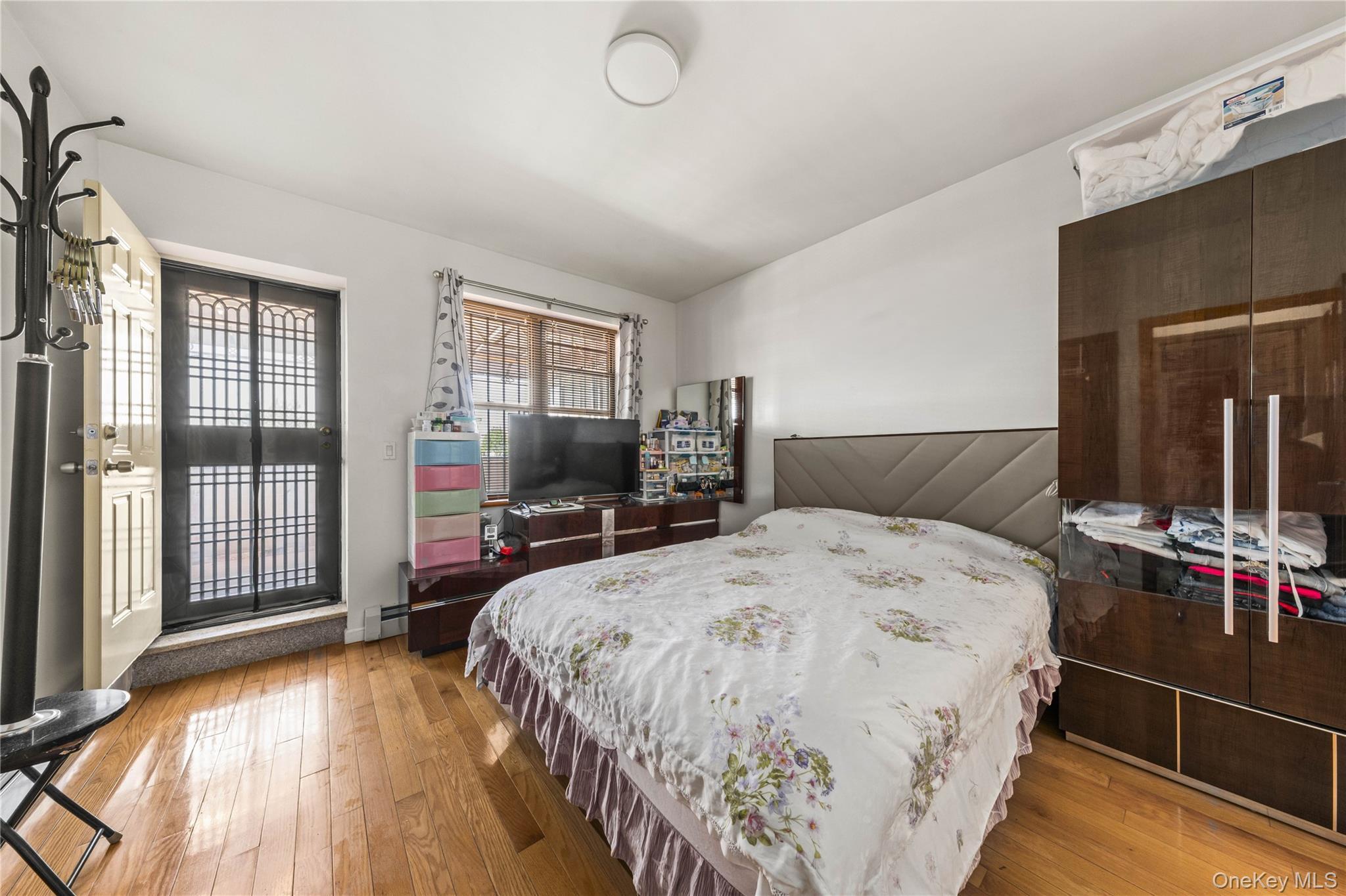 Single Family 162nd Street Queens, NY 11358, MLS-1037141-20