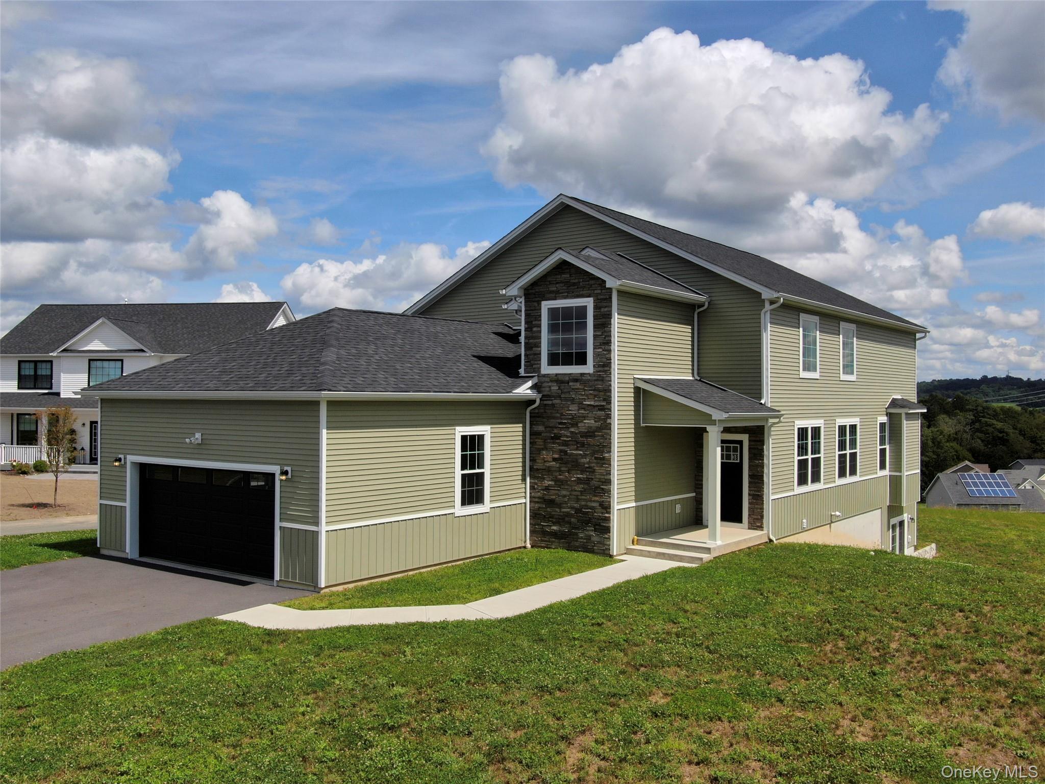 Single Family Dartmouth Drive Dutchess County, NY 12603, MLS-1037142-20