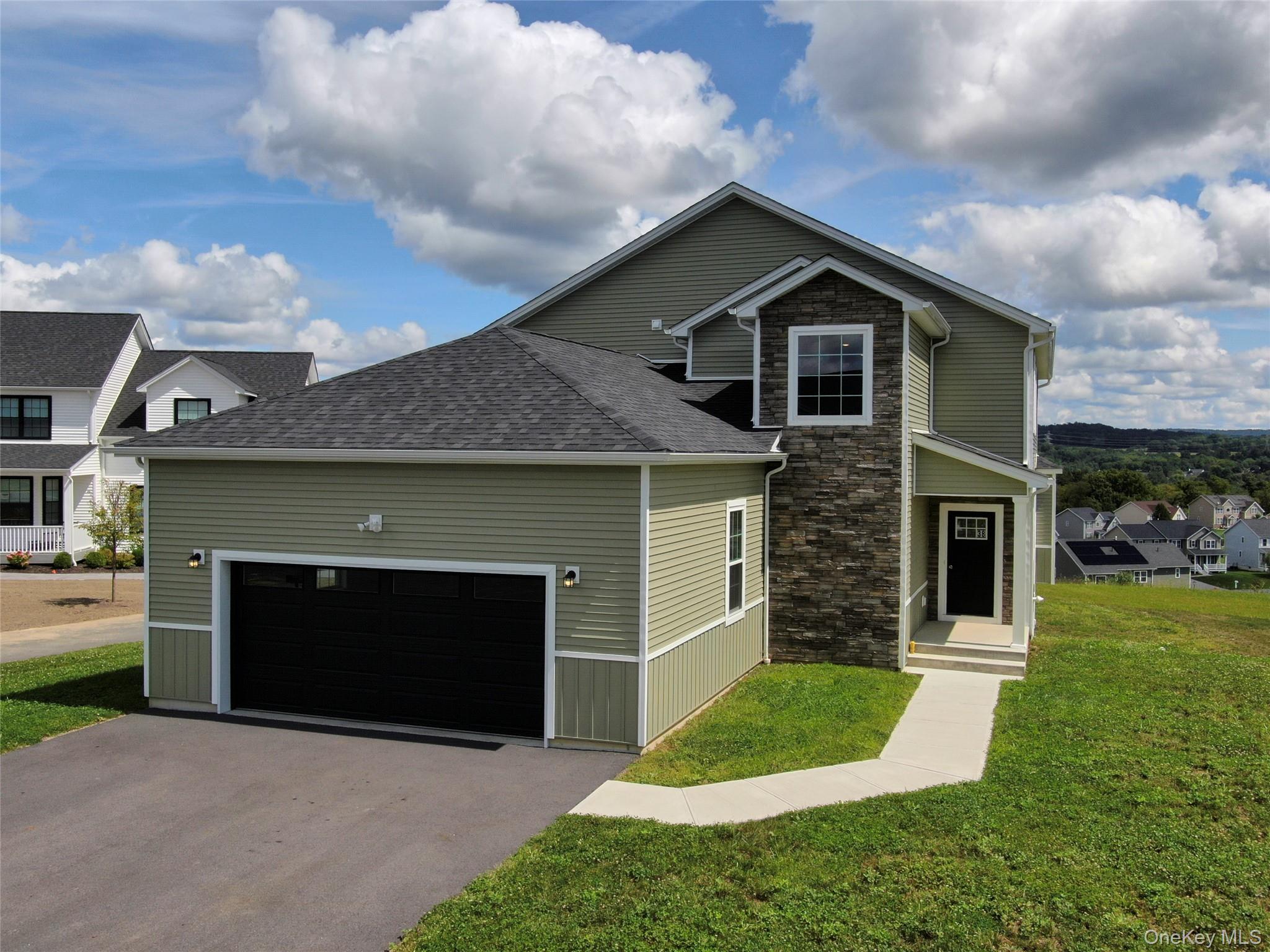 Single Family Dartmouth Drive Dutchess County, NY 12603, MLS-1037142-21
