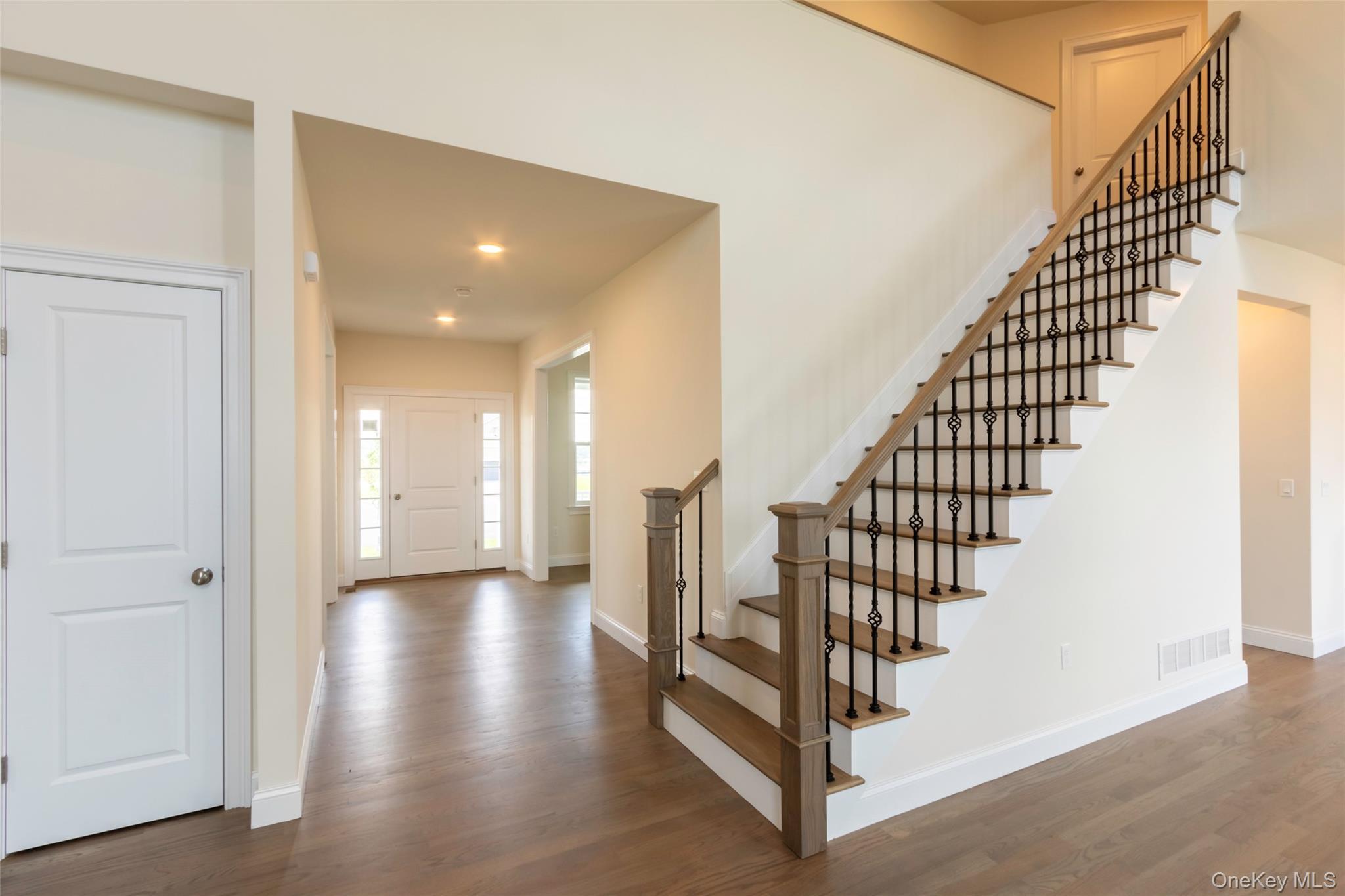 Single Family Dartmouth Drive Dutchess County, NY 12603, MLS-1037155-13