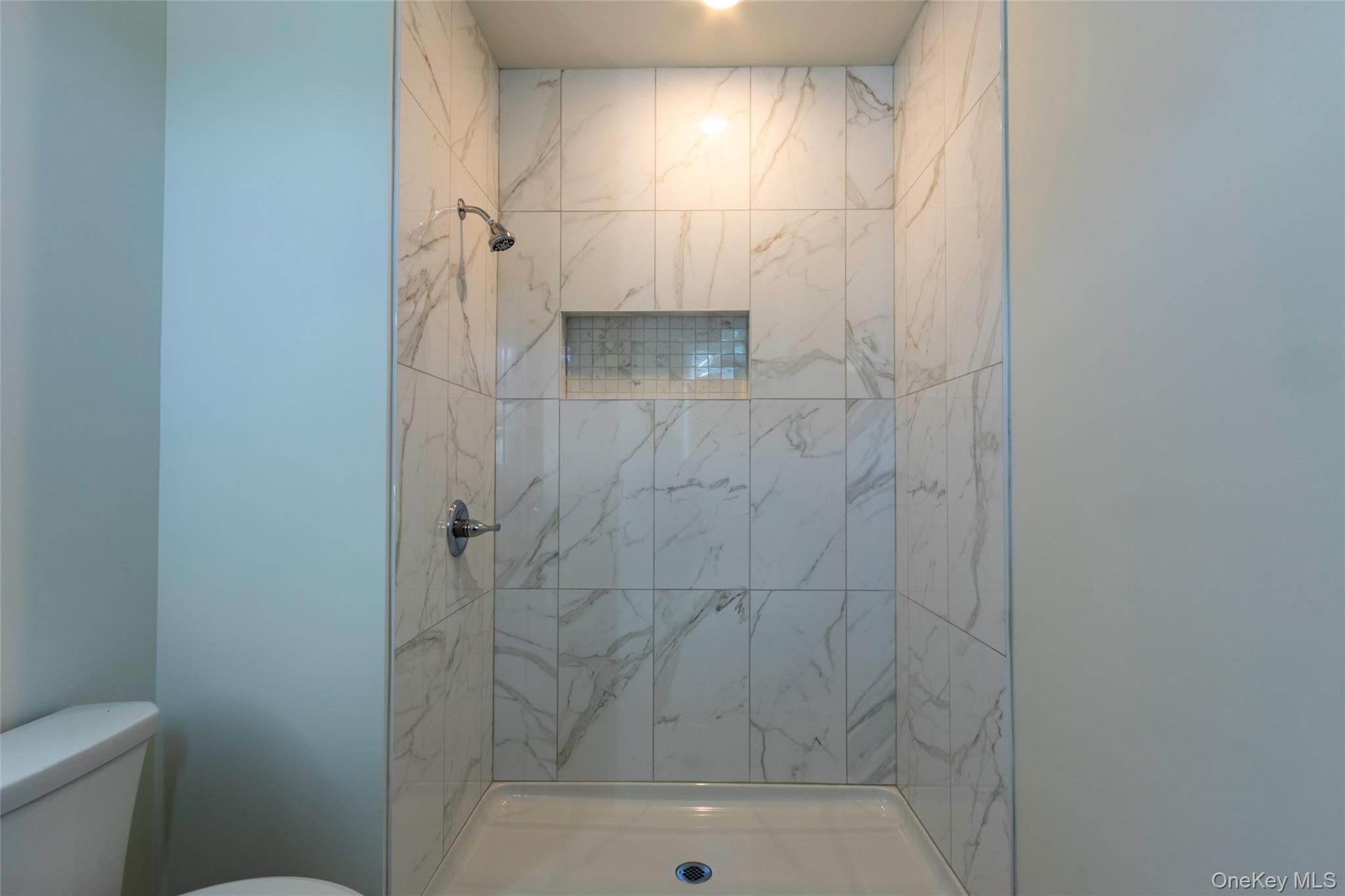 Single Family Dartmouth Drive Dutchess County, NY 12603, MLS-1037155-8