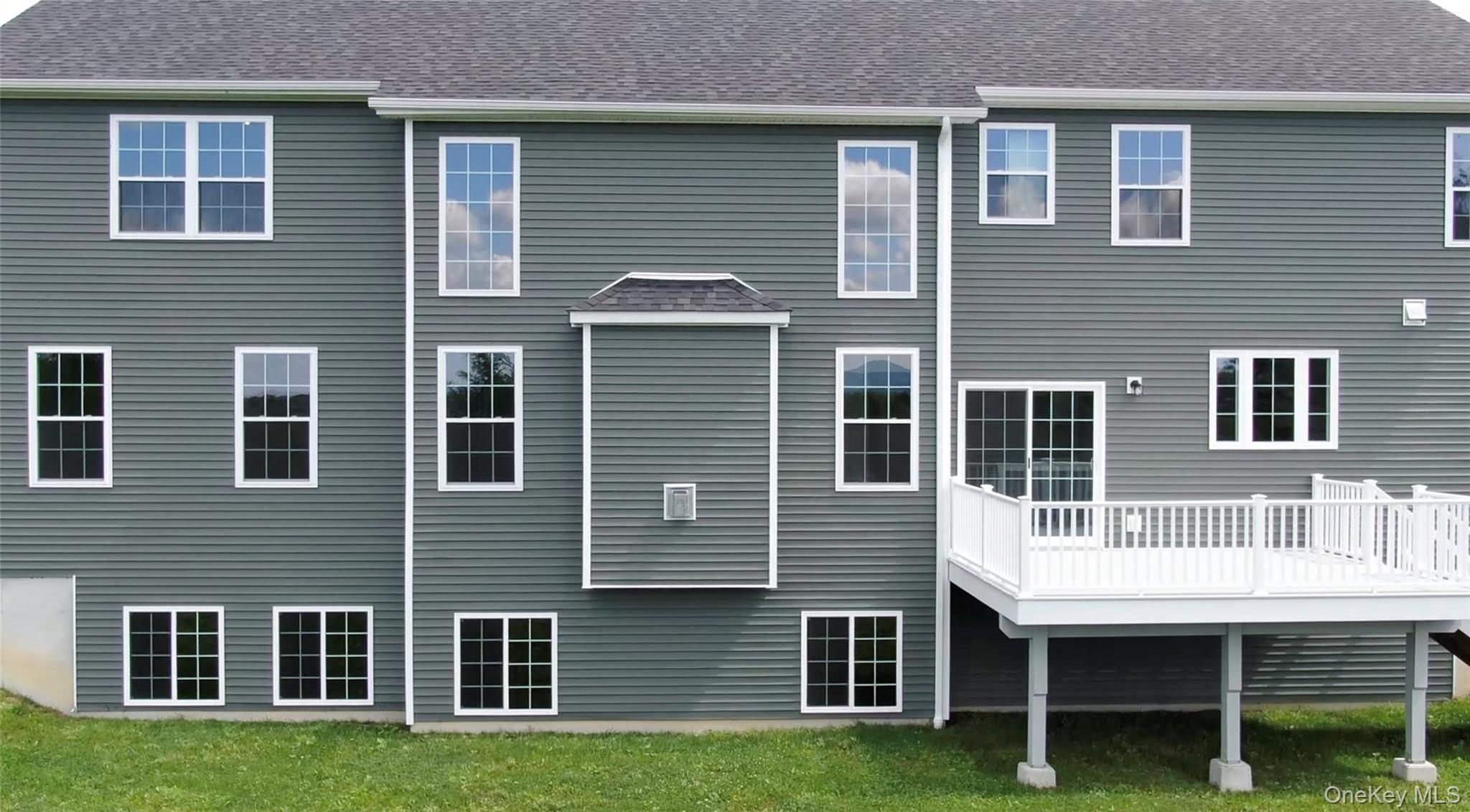 Single Family Dartmouth Drive Dutchess County, NY 12603, MLS-1037155-9