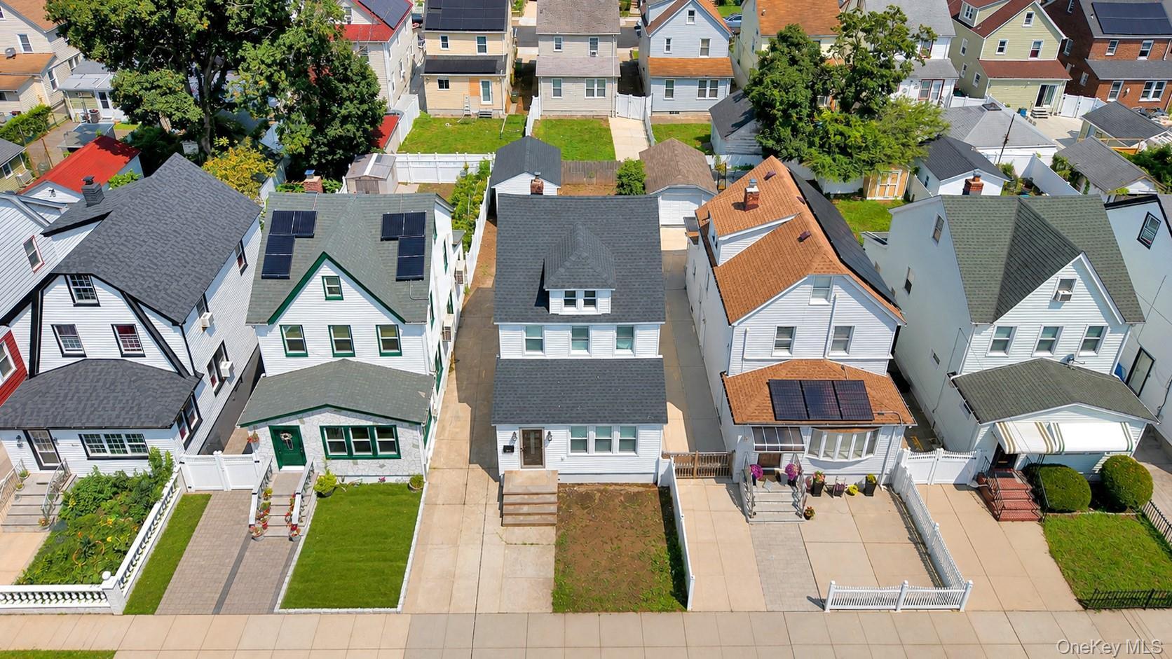 Single Family 210th Street Queens, NY 11411, MLS-1037159-2