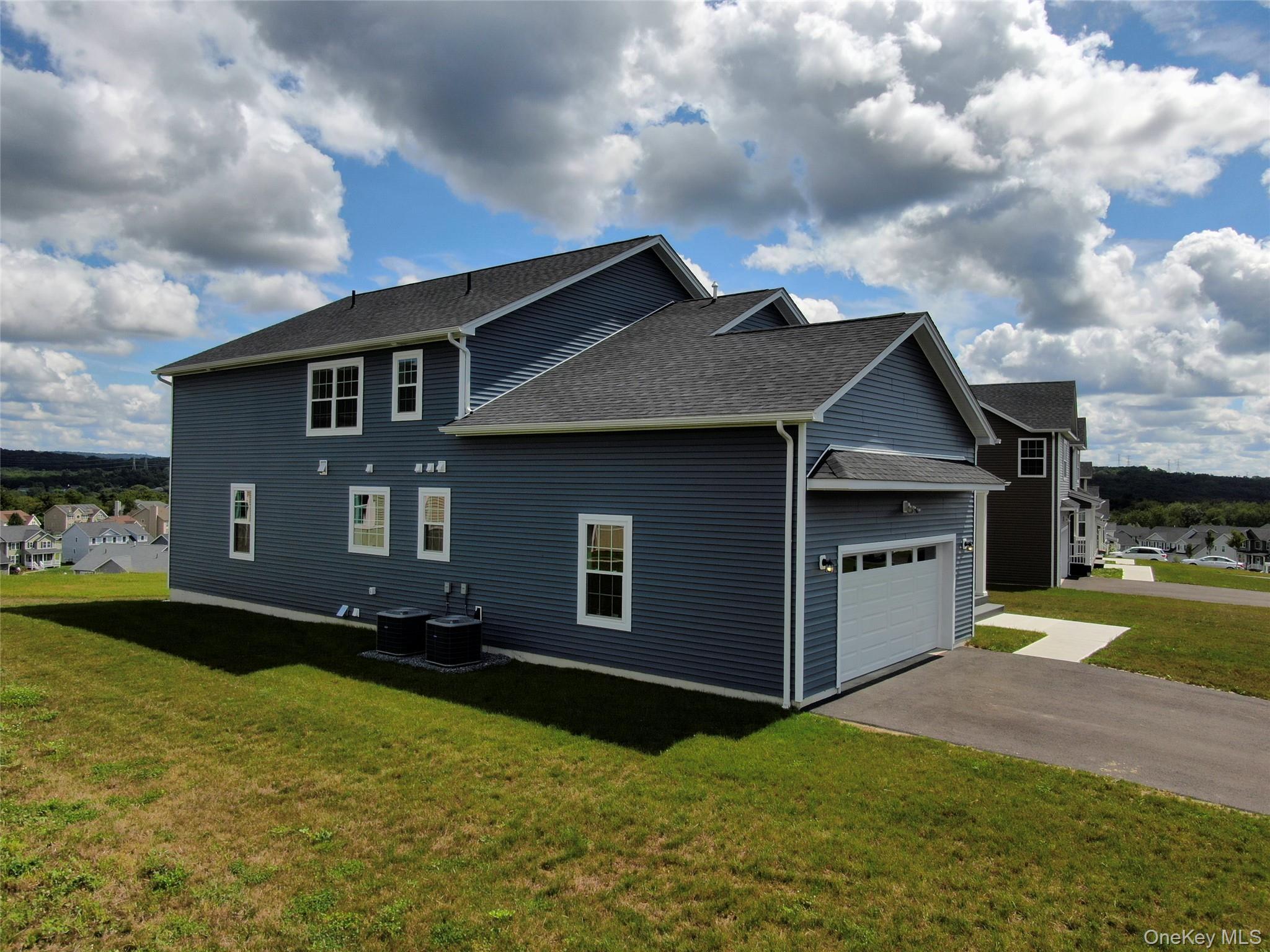 Single Family Dartmouth Drive Dutchess County, NY 12603, MLS-1037163-21