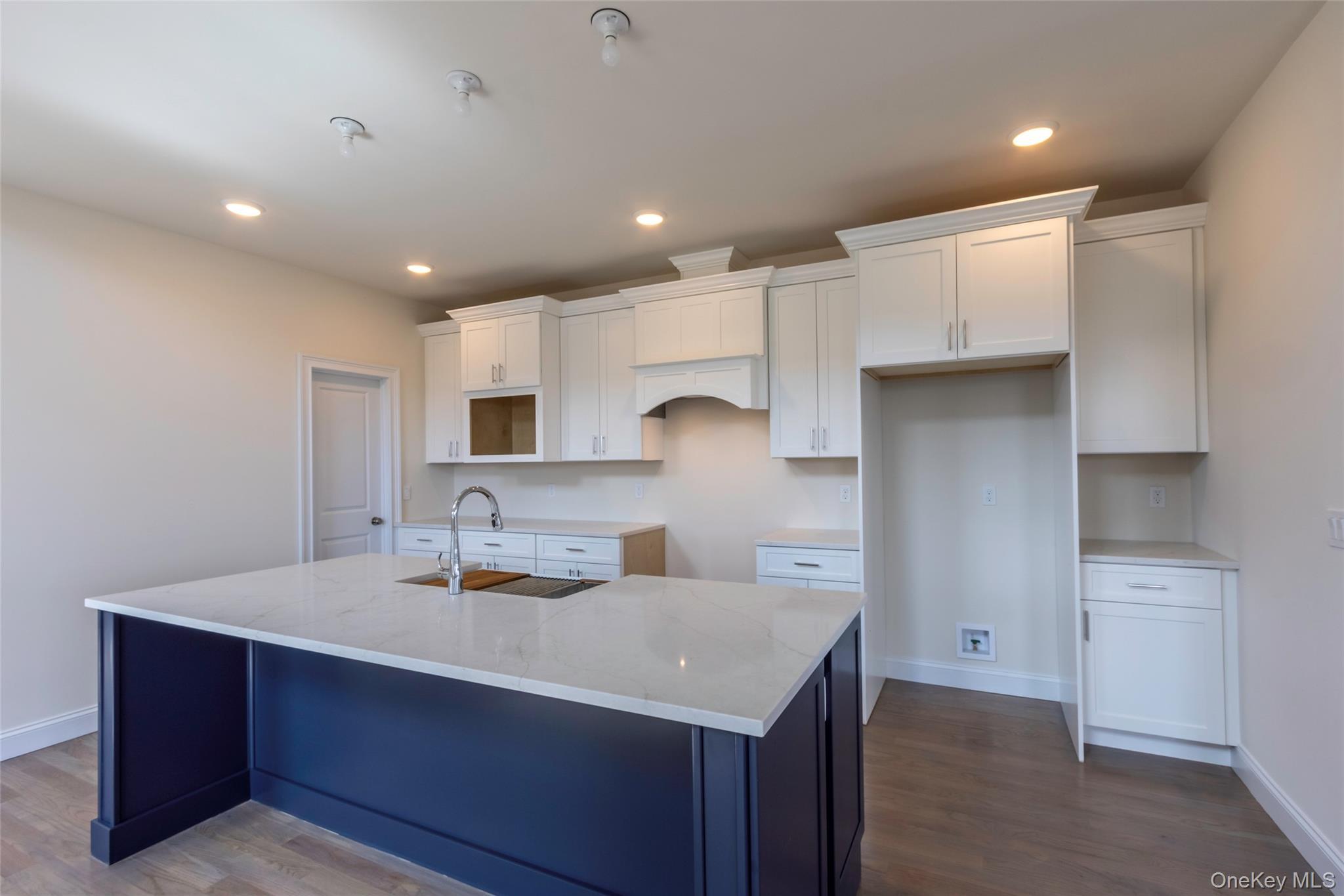 Single Family Dartmouth Drive Dutchess County, NY 12603, MLS-1037163-23