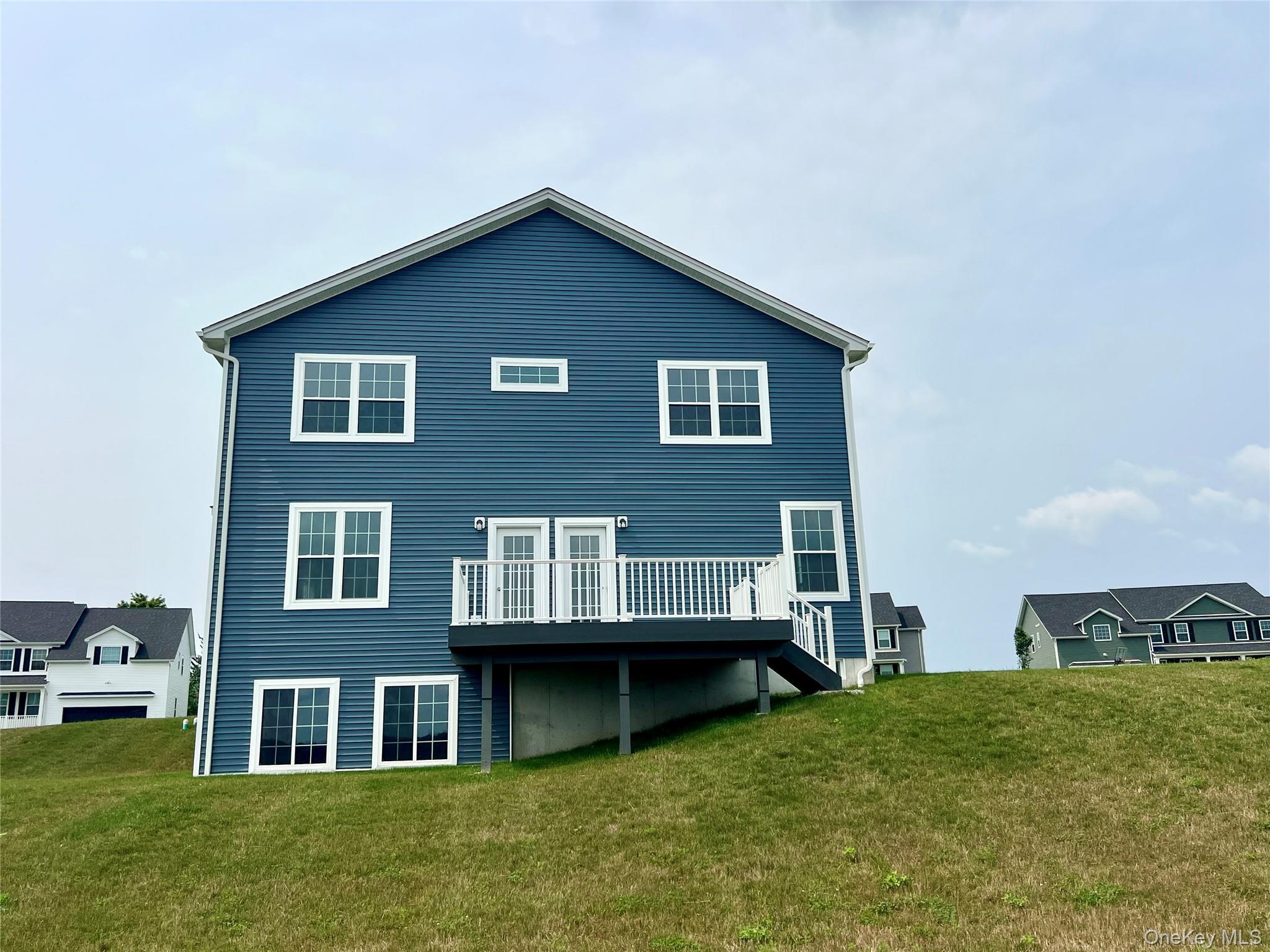 Single Family Dartmouth Drive Dutchess County, NY 12603, MLS-1037163-3
