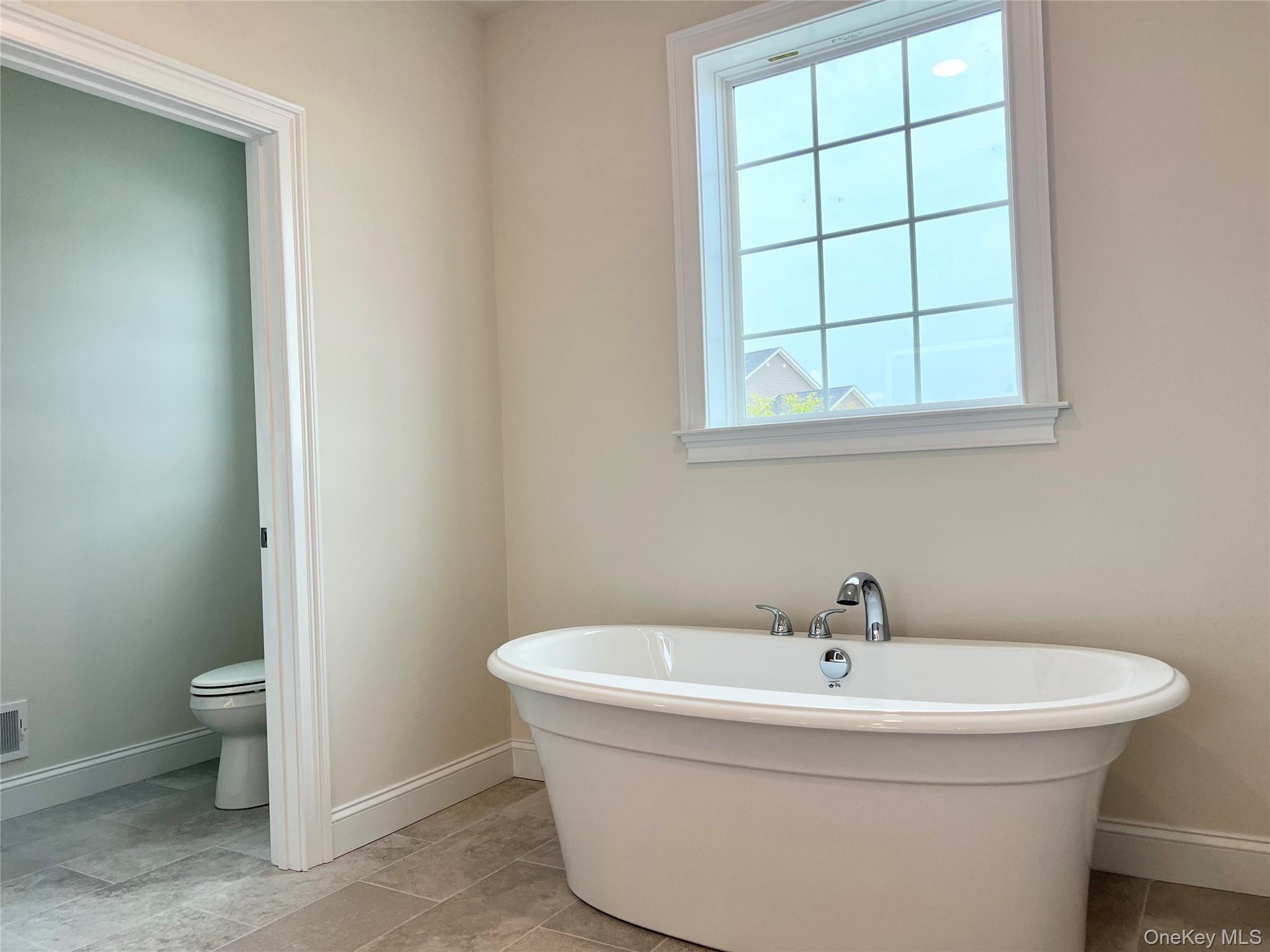 Single Family Dartmouth Drive Dutchess County, NY 12603, MLS-1037163-5