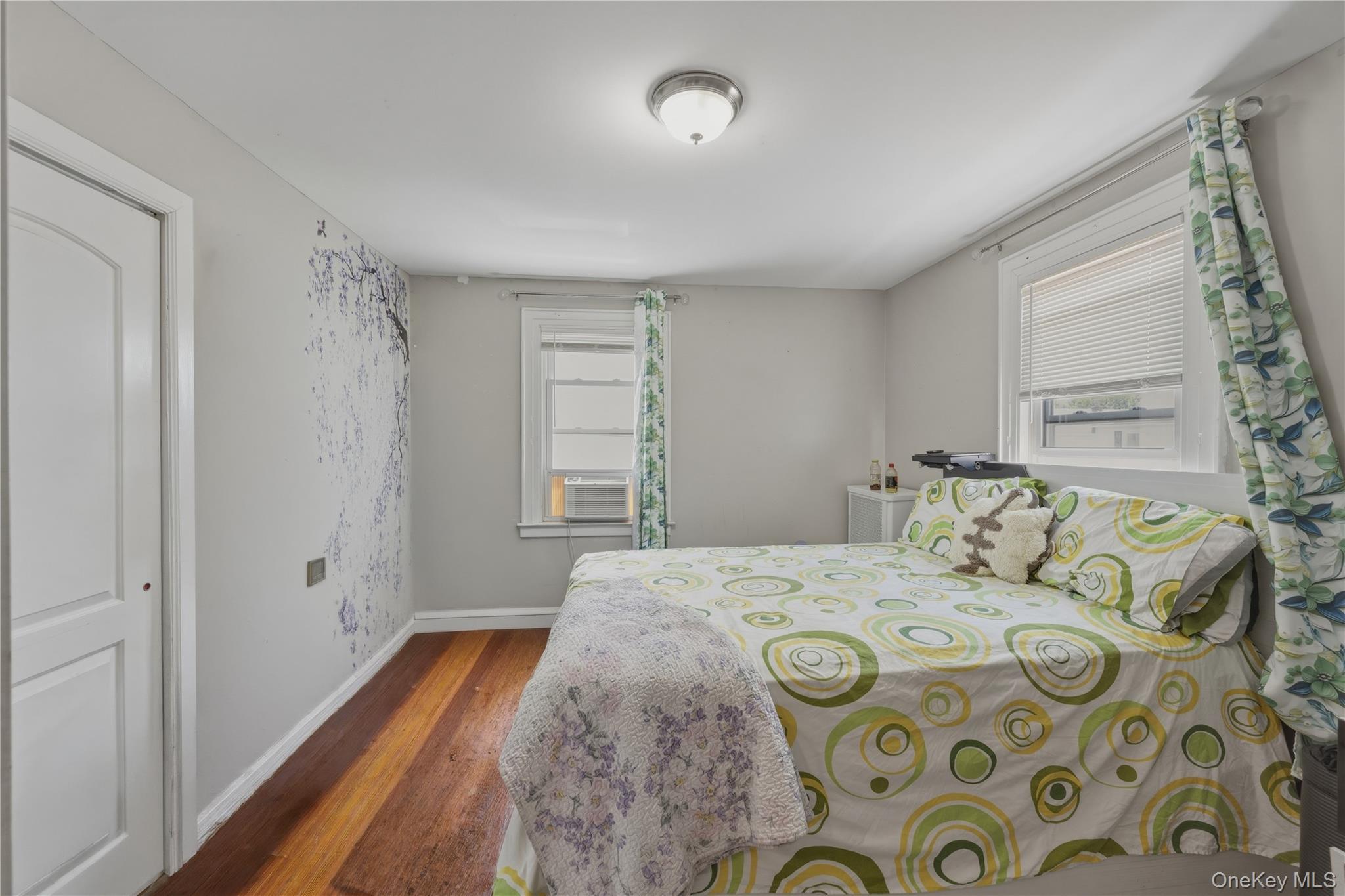 Single Family 195th Street Queens, NY 11412, MLS-1037166-11