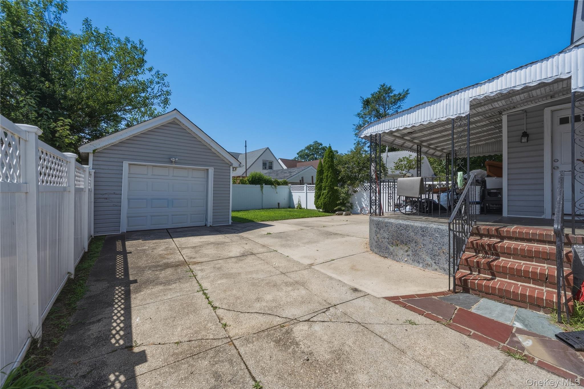 Single Family 195th Street Queens, NY 11412, MLS-1037166-23