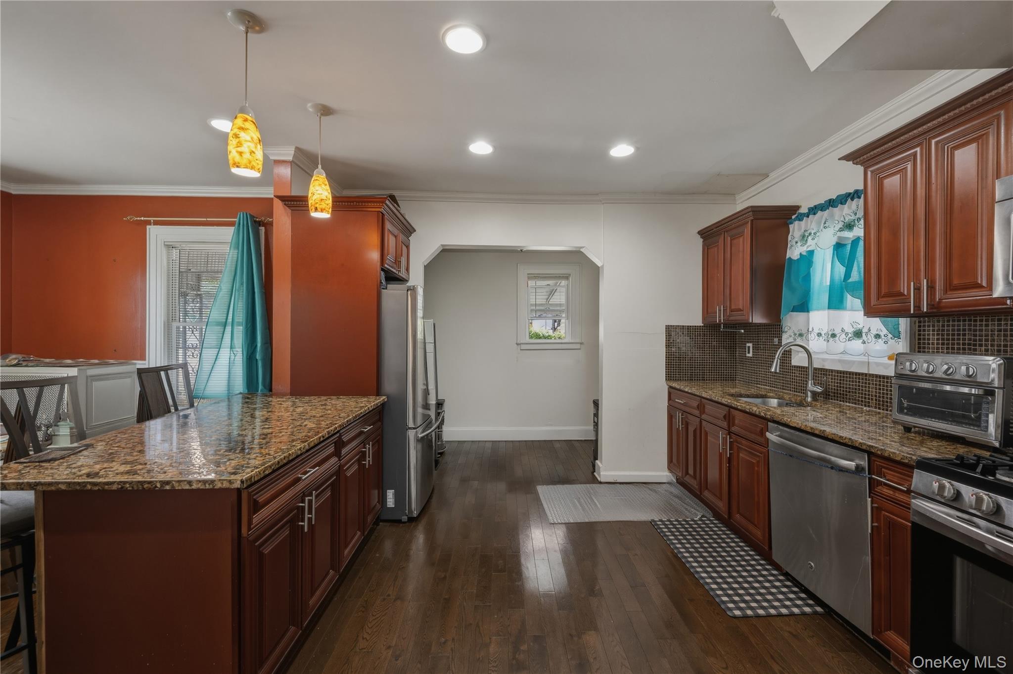 Single Family 195th Street Queens, NY 11412, MLS-1037166-5