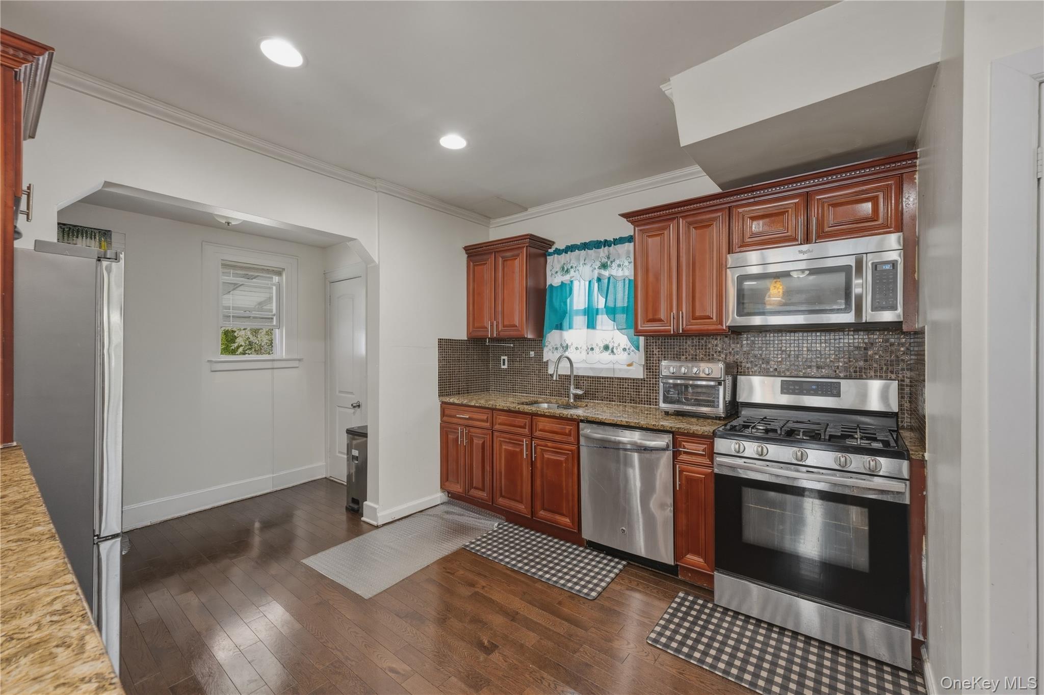 Single Family 195th Street Queens, NY 11412, MLS-1037166-6