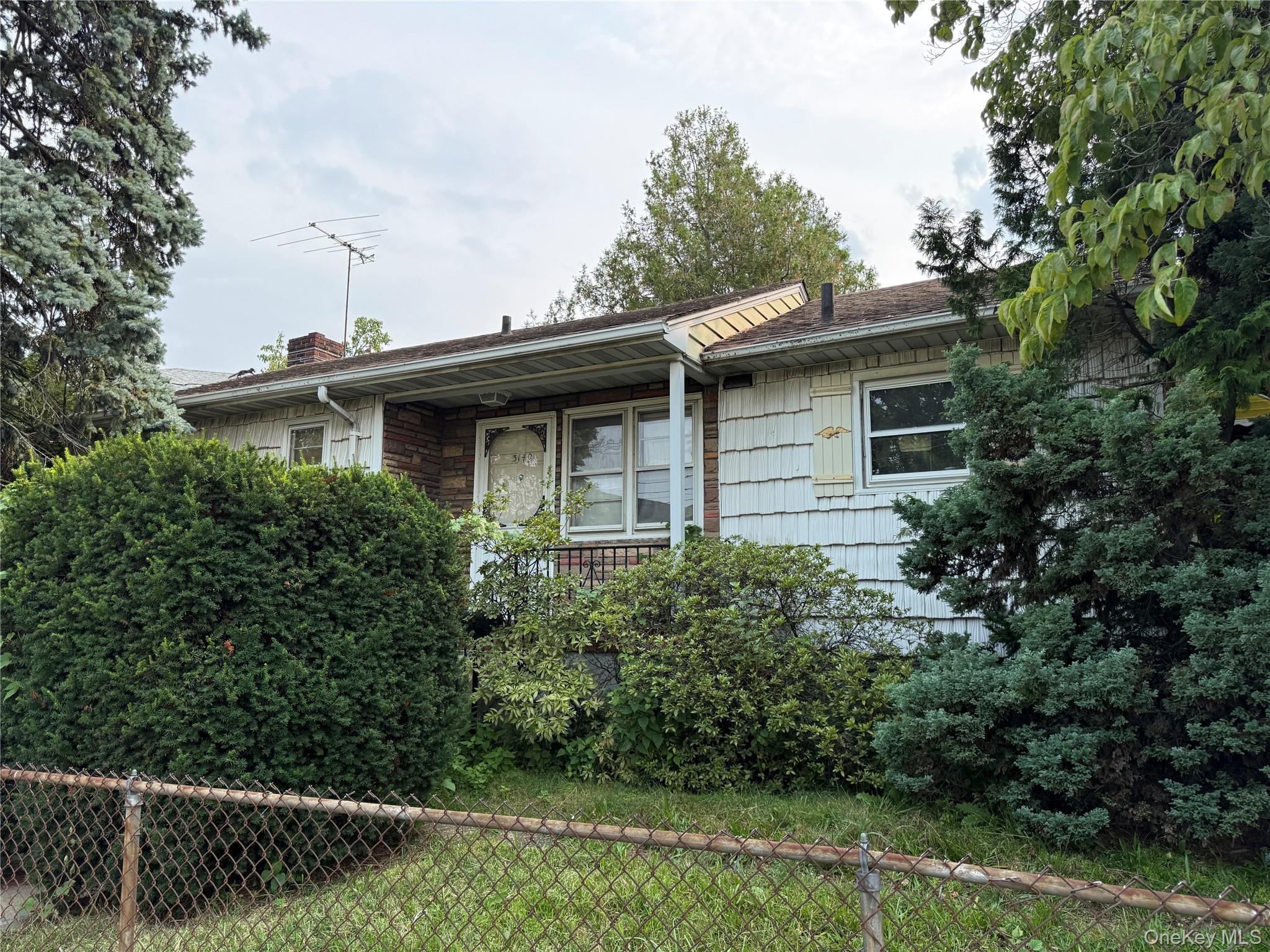 Single Family Country Club Road Bronx, NY 10465, MLS-1037172-2