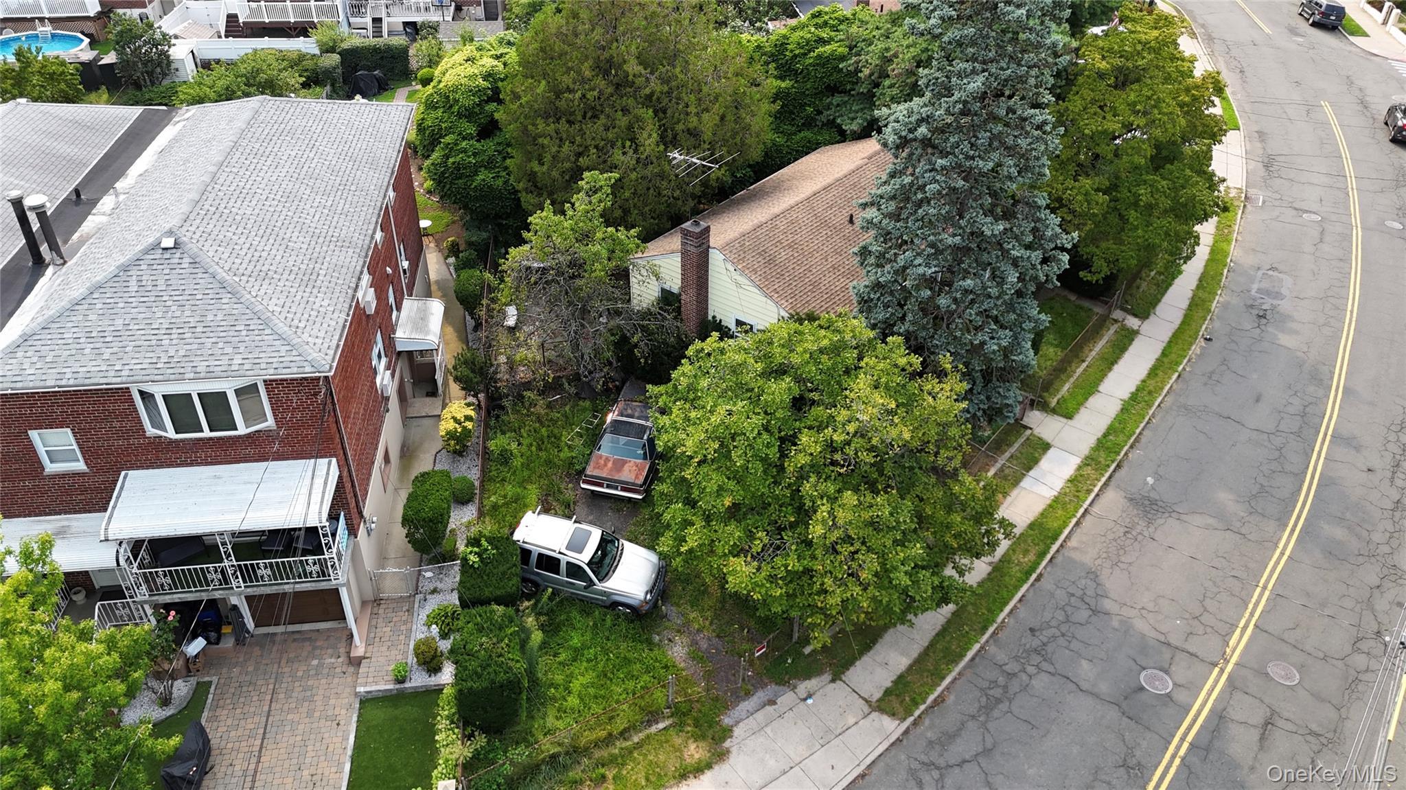 Single Family Country Club Road Bronx, NY 10465, MLS-1037172-5