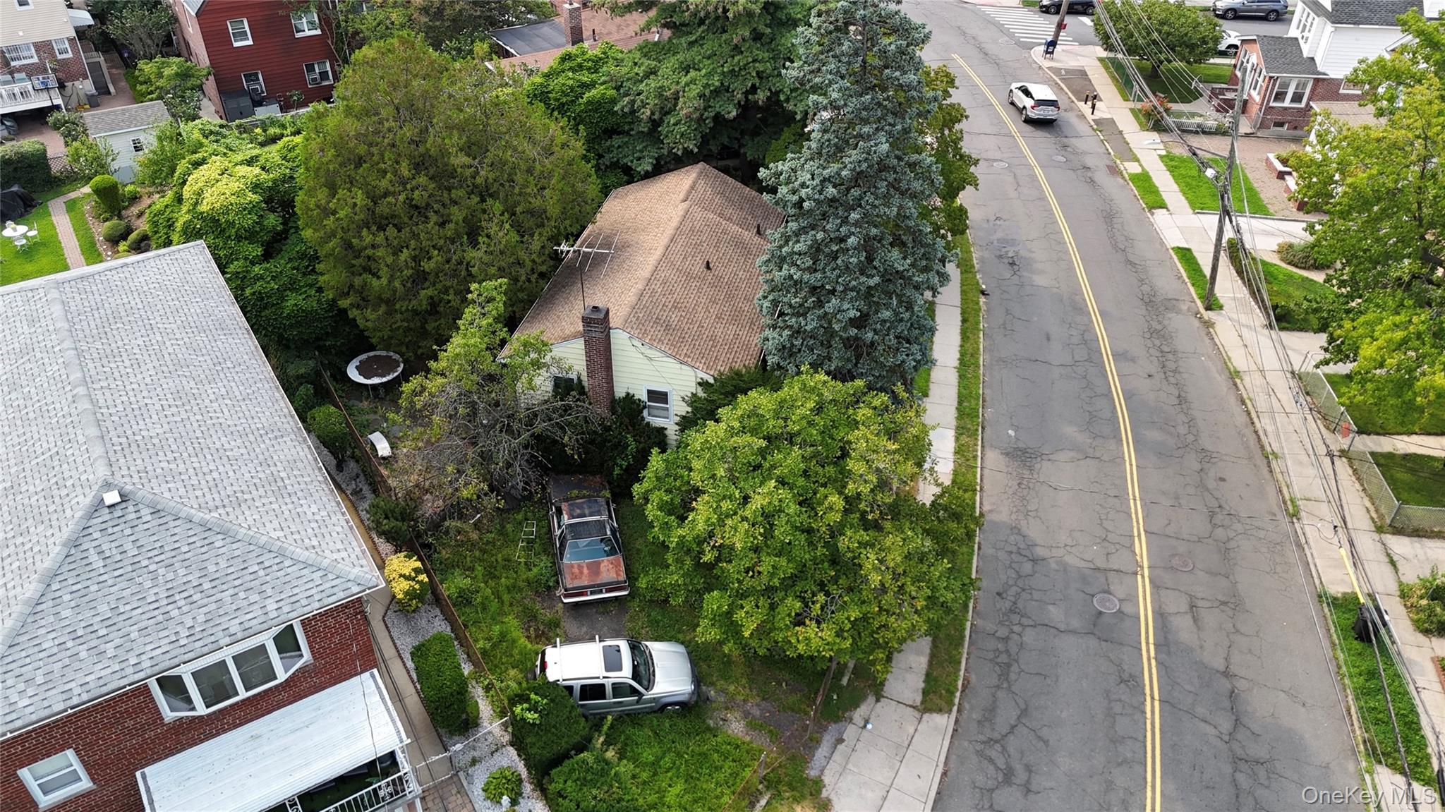 Single Family Country Club Road Bronx, NY 10465, MLS-1037172-6