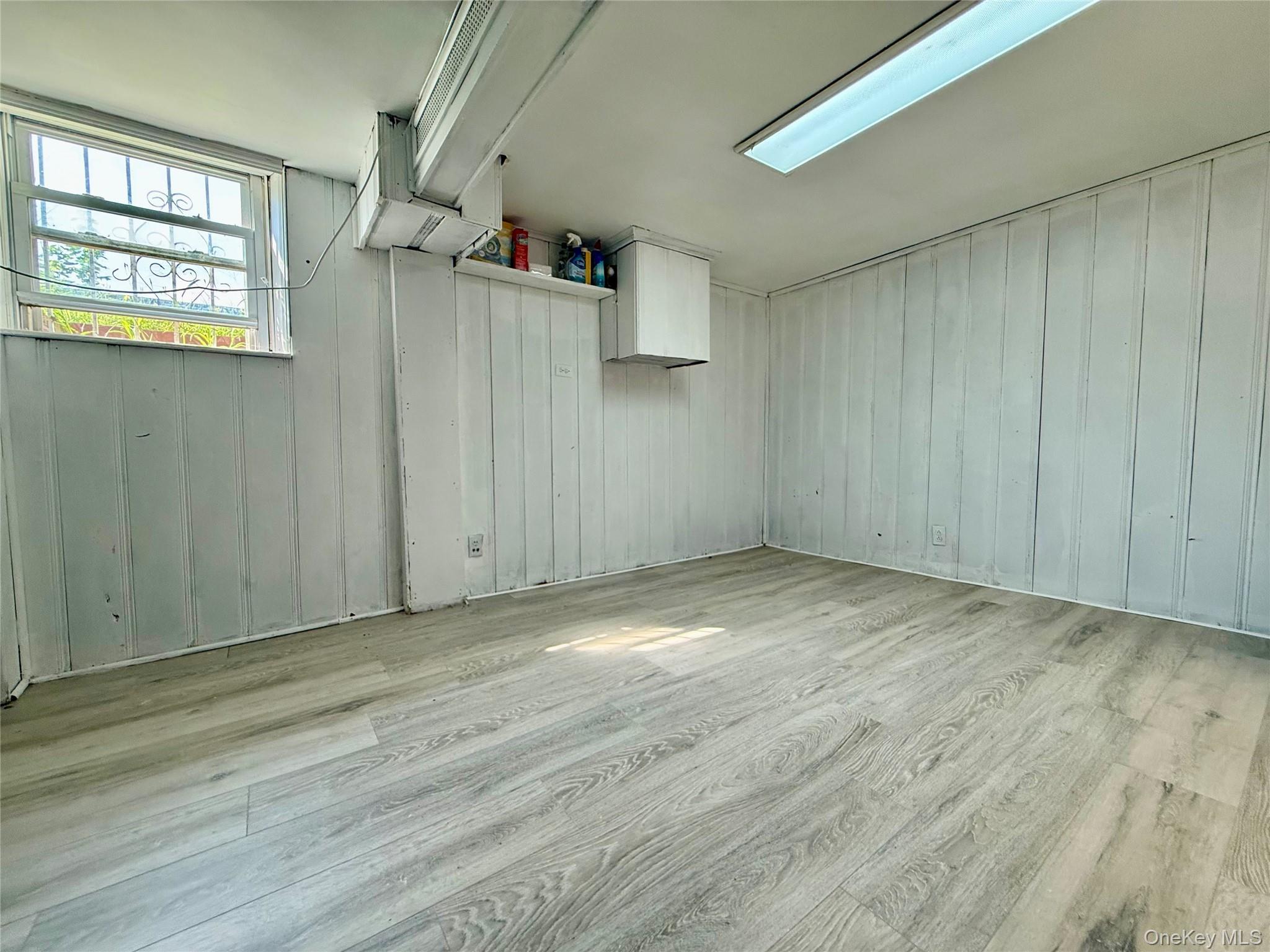 Single Family 77th Road Queens, NY 11367, MLS-1037194-10