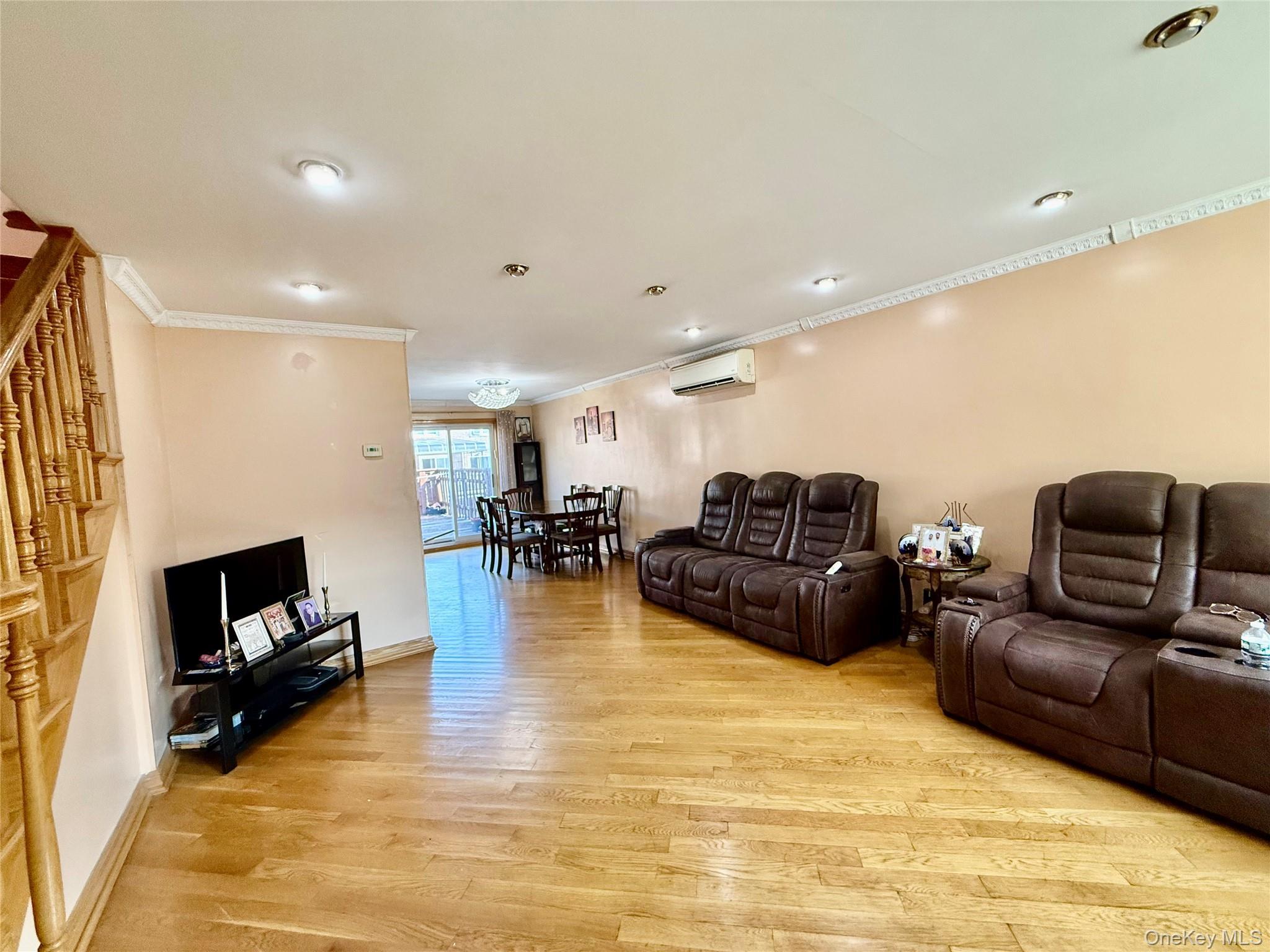 Single Family 77th Road Queens, NY 11367, MLS-1037194-5