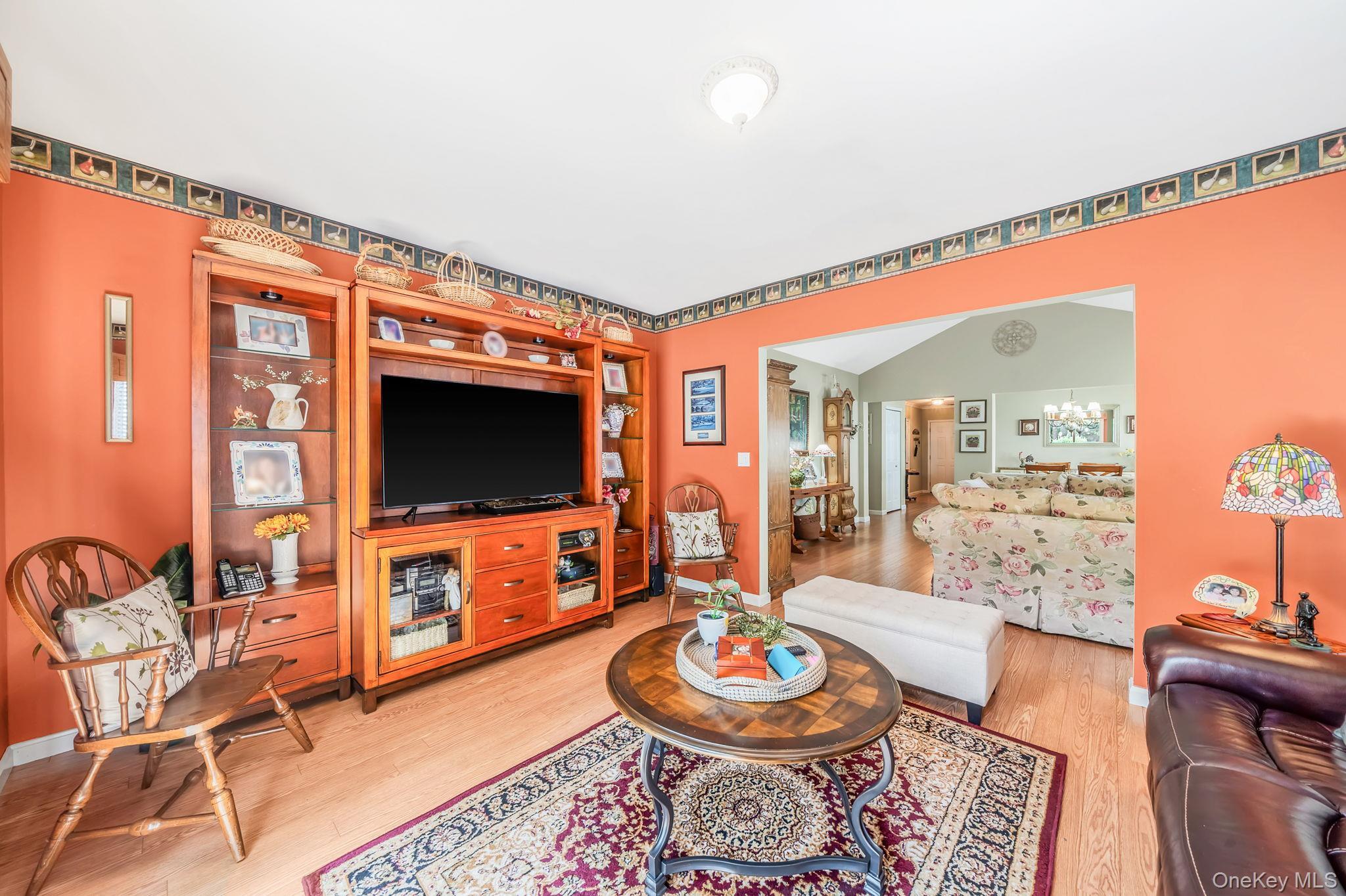 Single Family Madison Circle Suffolk County, NY 11953, MLS-1037203-15