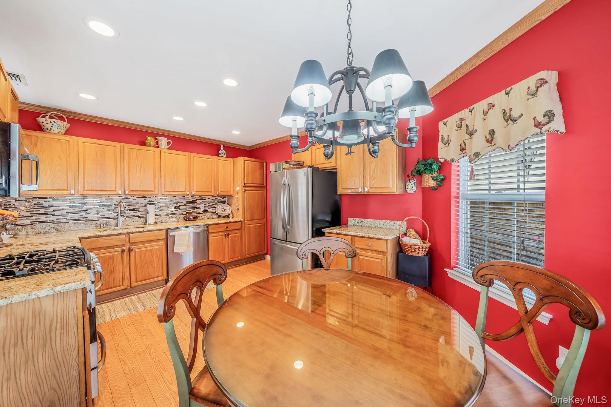 Single Family Madison Circle Suffolk County, NY 11953, MLS-1037203-5