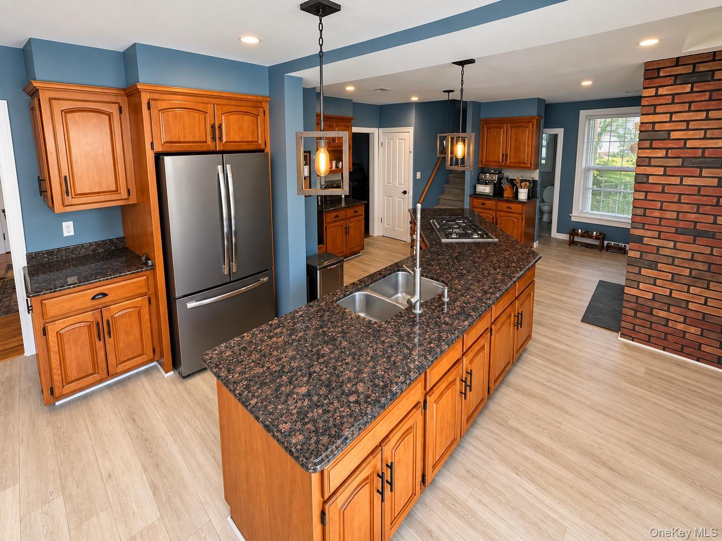 Single Family E Williston Avenue  Nassau County, NY 11596, MLS-1037209-8