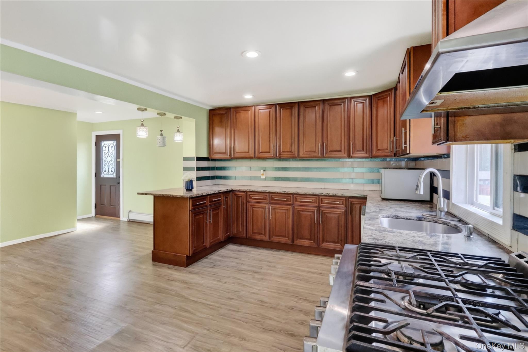 Single Family Peckham Avenue Suffolk County, NY 11751, MLS-1037226-3