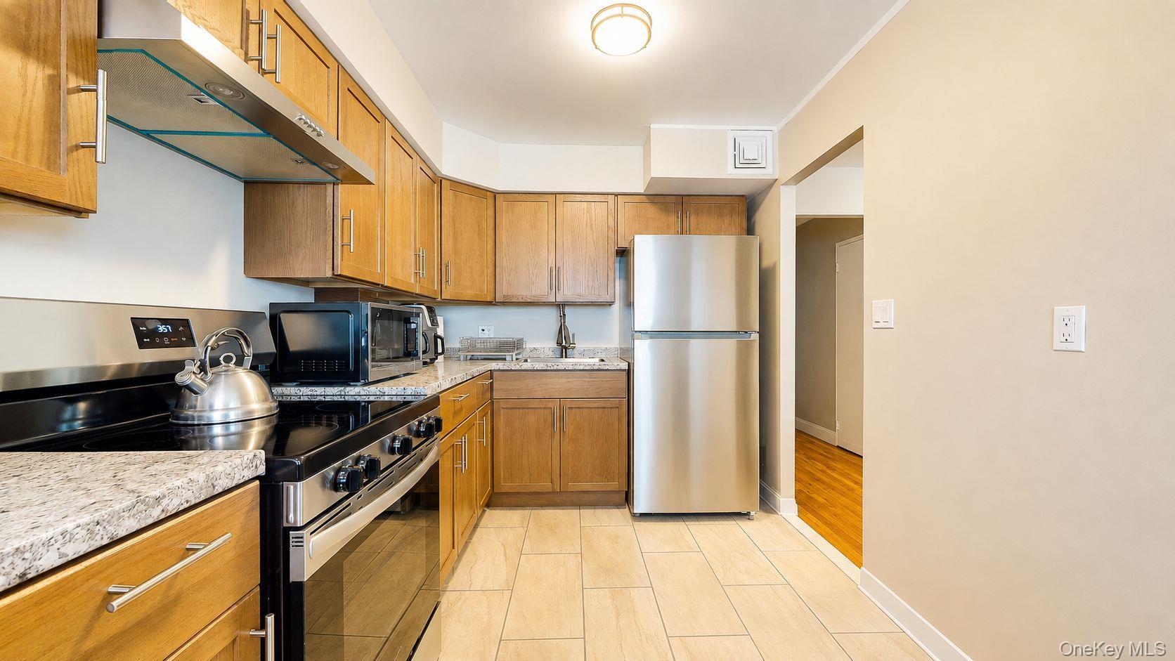 Single Family 71st Street Queens, NY 11370, MLS-1037233-20