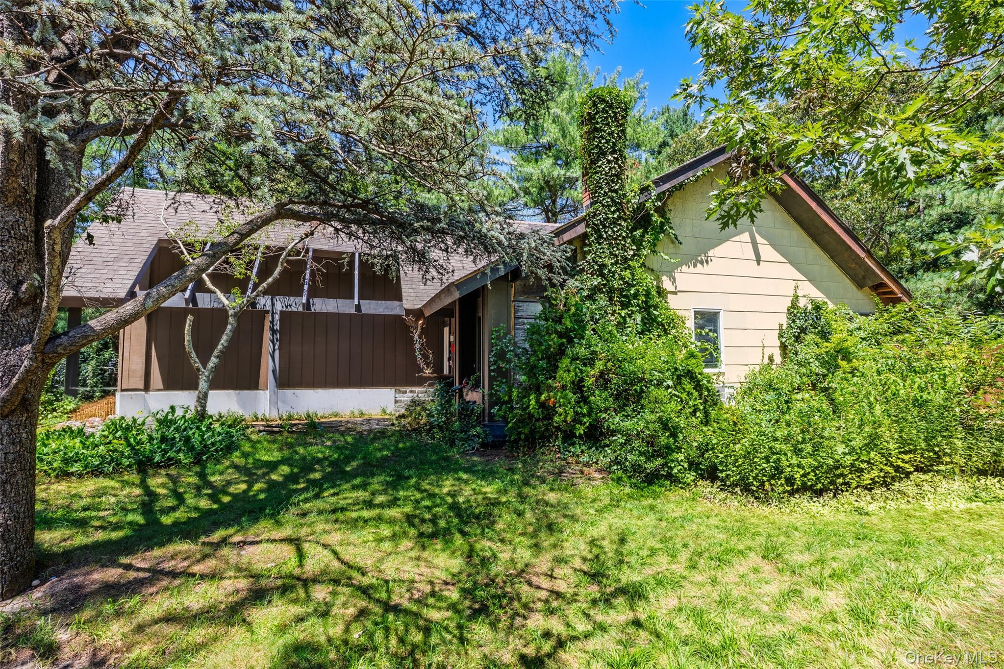 Single Family Gaton Lane  Suffolk County, NY 11727, MLS-1037234-8