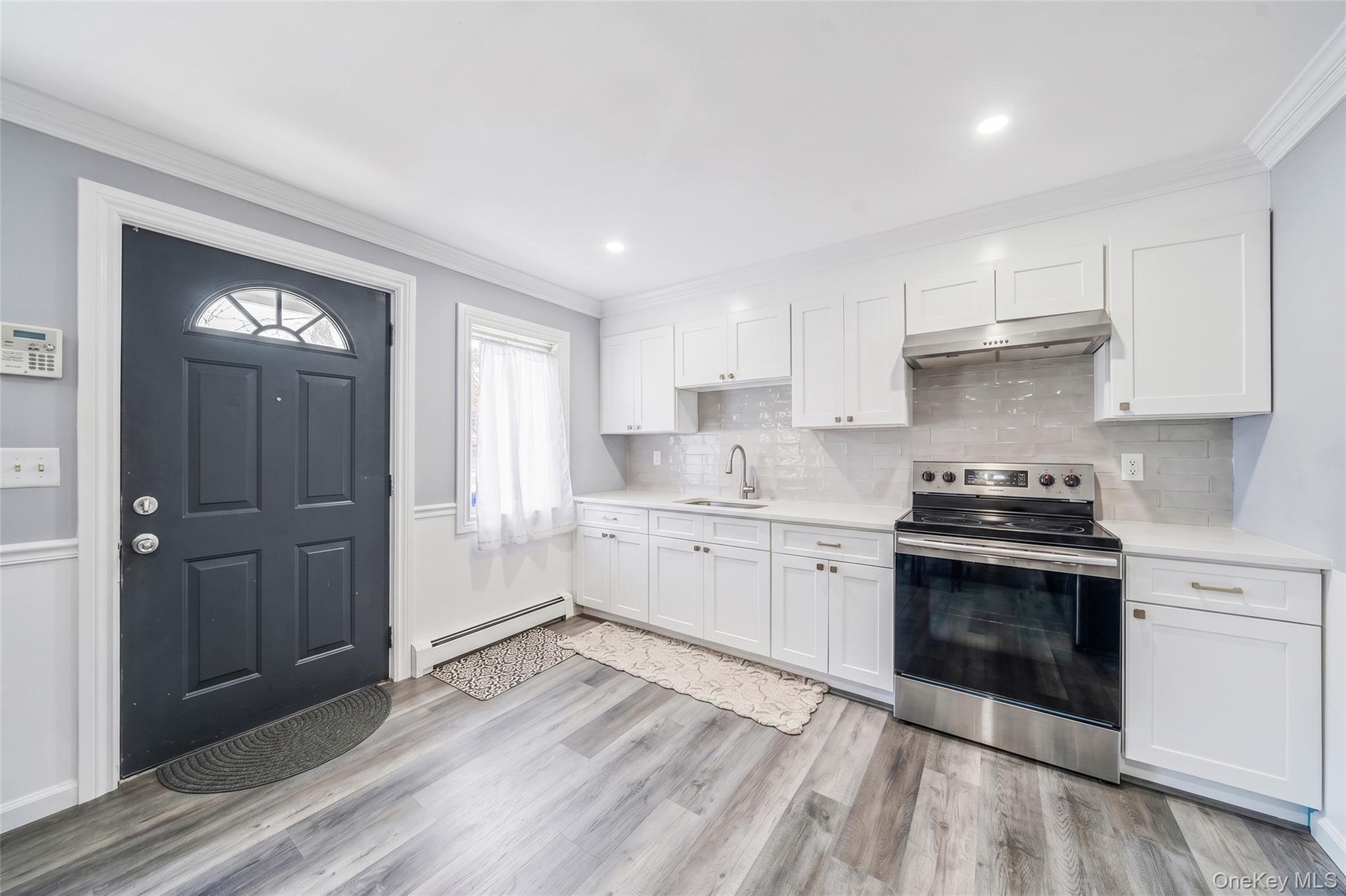 Single Family Sinclair Street Suffolk County, NY 11950, MLS-1037238-2