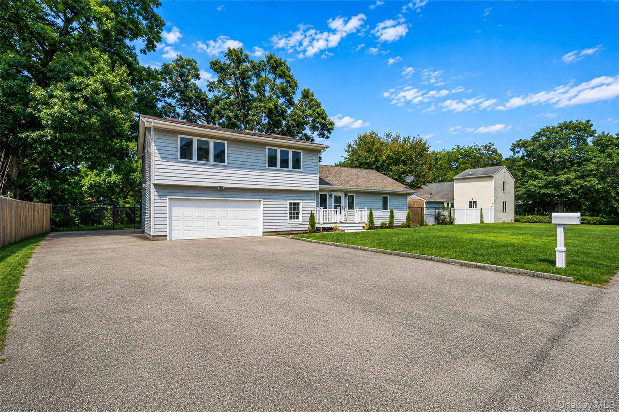 Single Family Sinclair Street Suffolk County, NY 11950, MLS-1037238-25