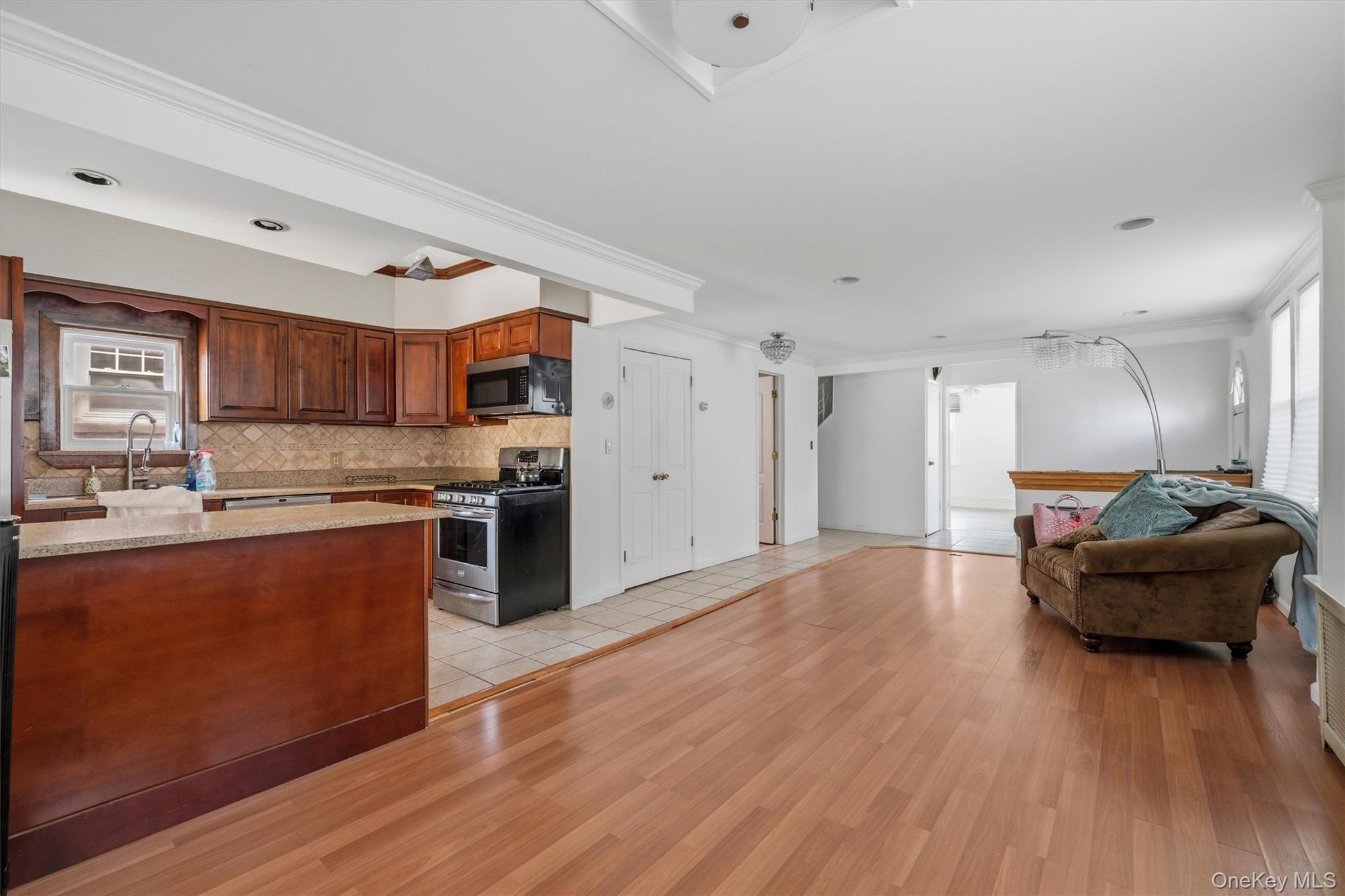 Single Family Morgan Avenue  Bronx, NY 10469, MLS-1037243-12