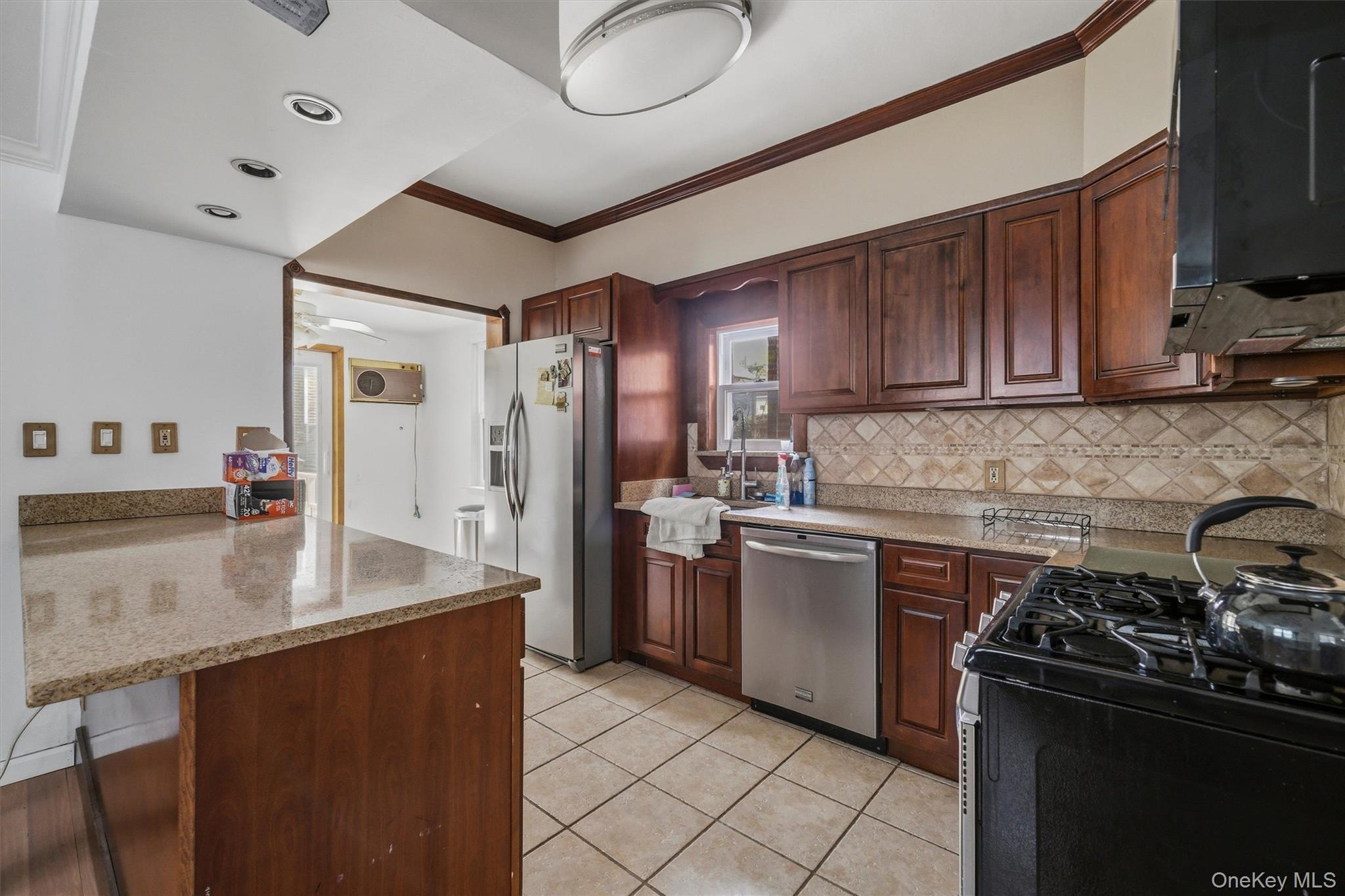 Single Family Morgan Avenue  Bronx, NY 10469, MLS-1037243-14